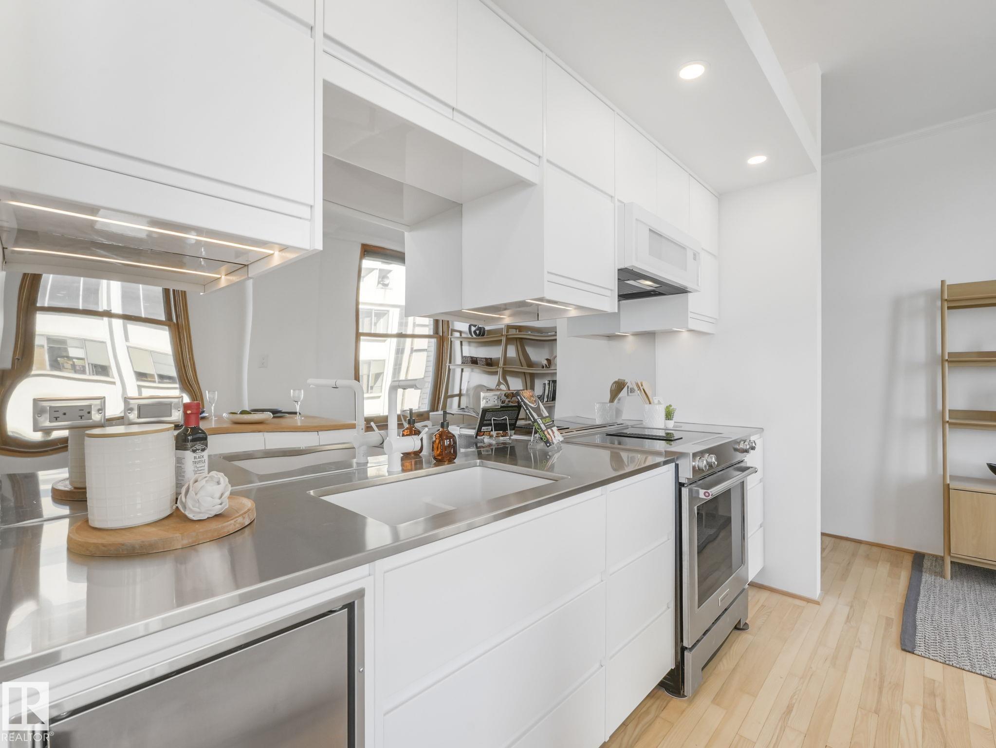 Photo 13 at 807 - 10134 100 Street NW, Downtown, Edmonton