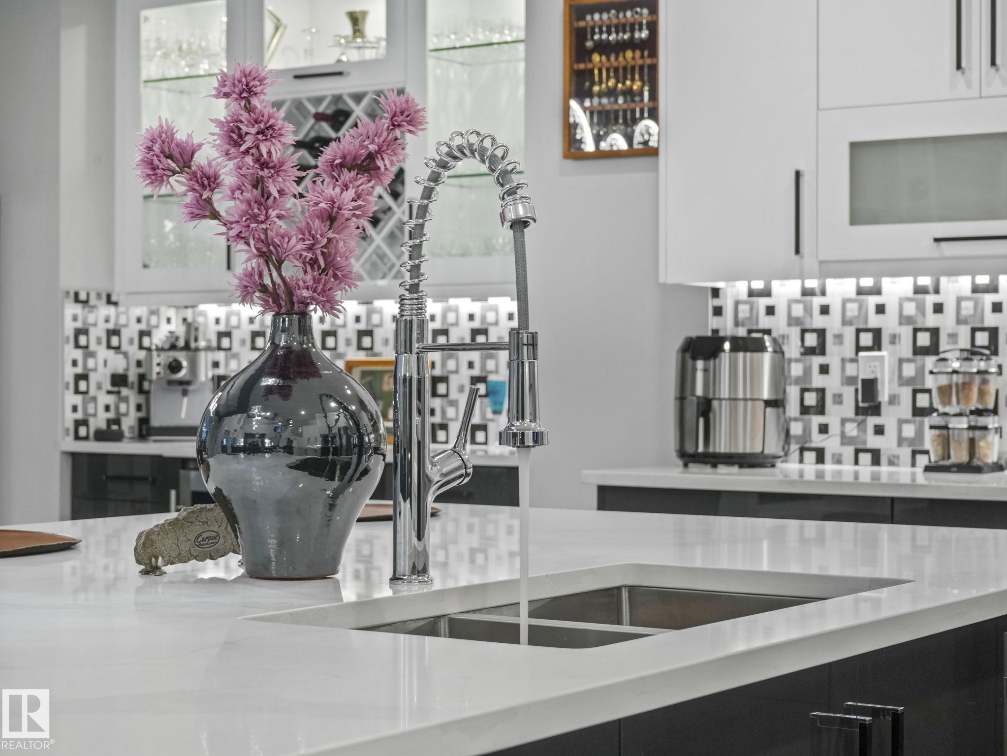 Photo 17 at 4703 41 Street, Forest Heights, Beaumont