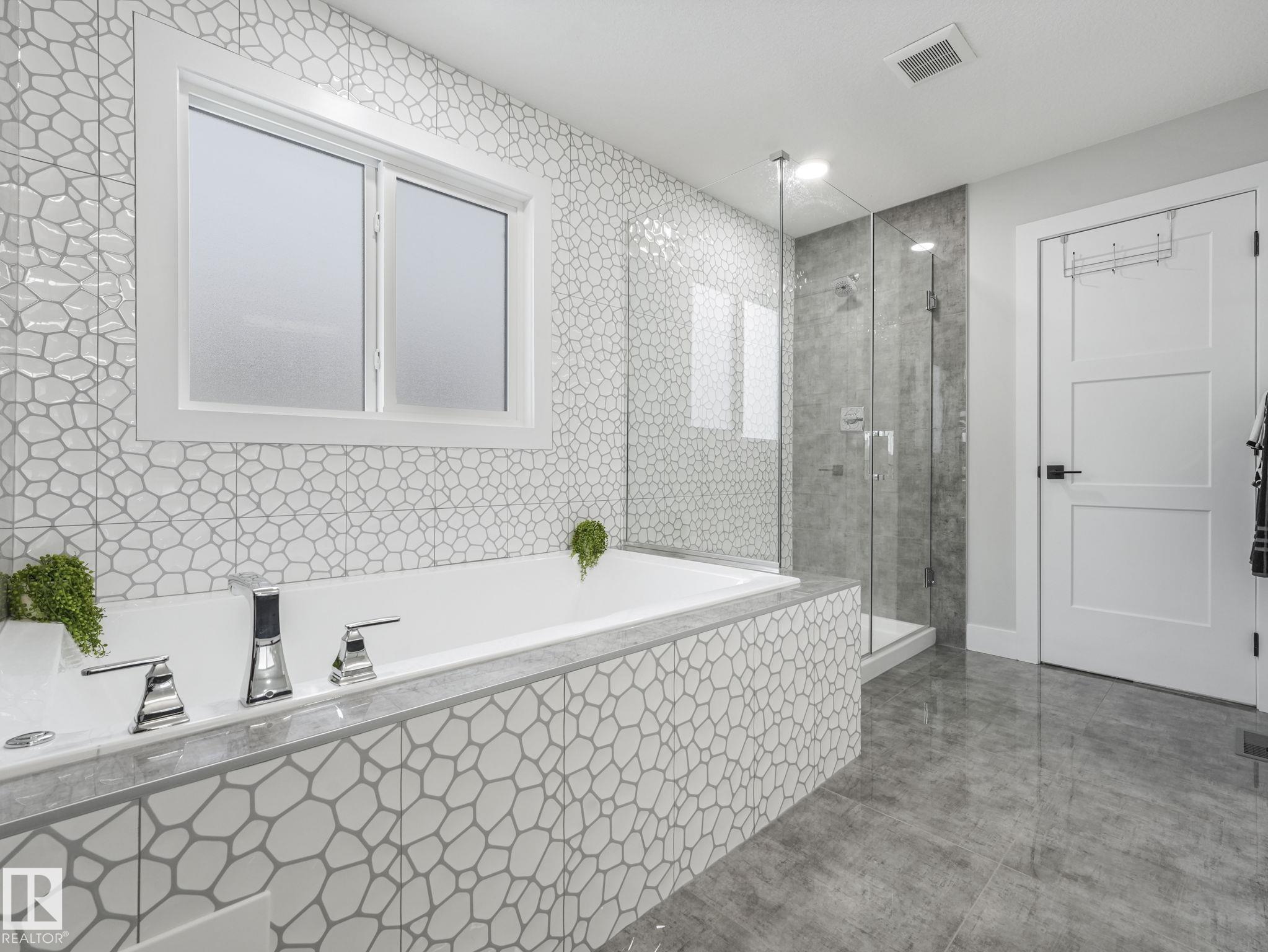 Photo 45 at 4703 41 Street, Forest Heights, Beaumont