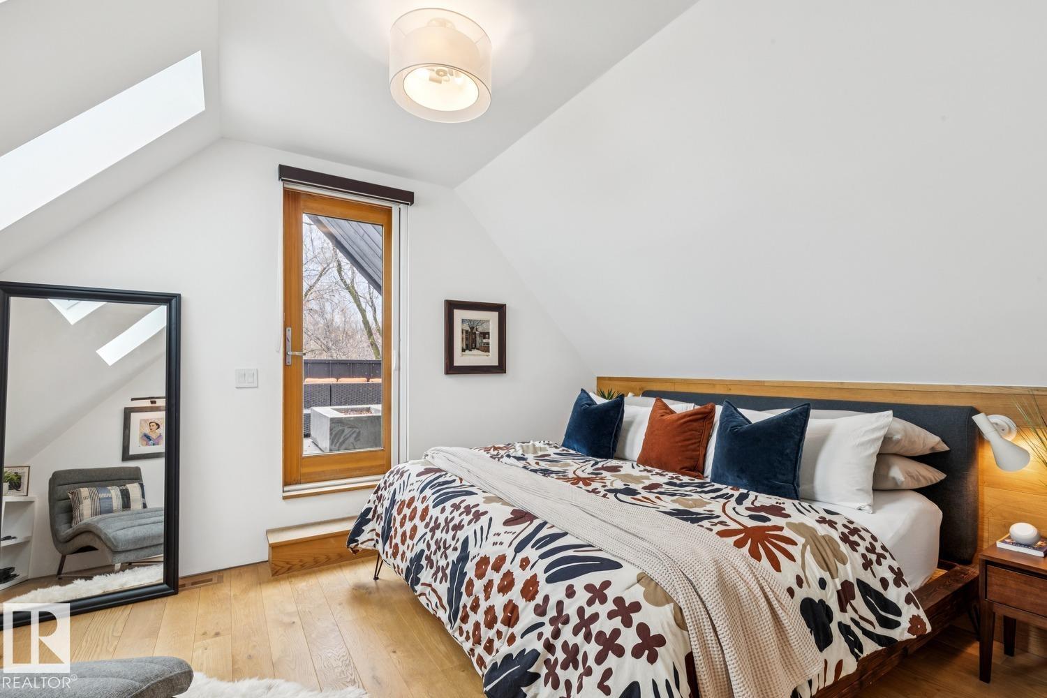 Photo 42 at 10958 80 Avenue NW, Garneau, Edmonton