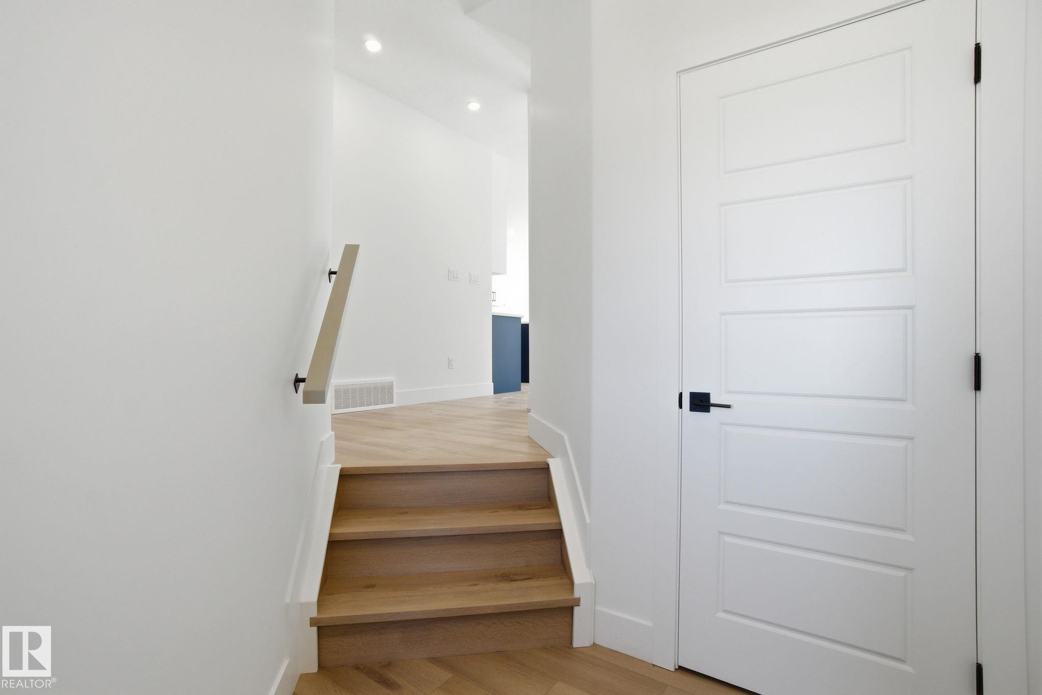 1407 Osprey crest NW, Hawks Ridge, Edmonton