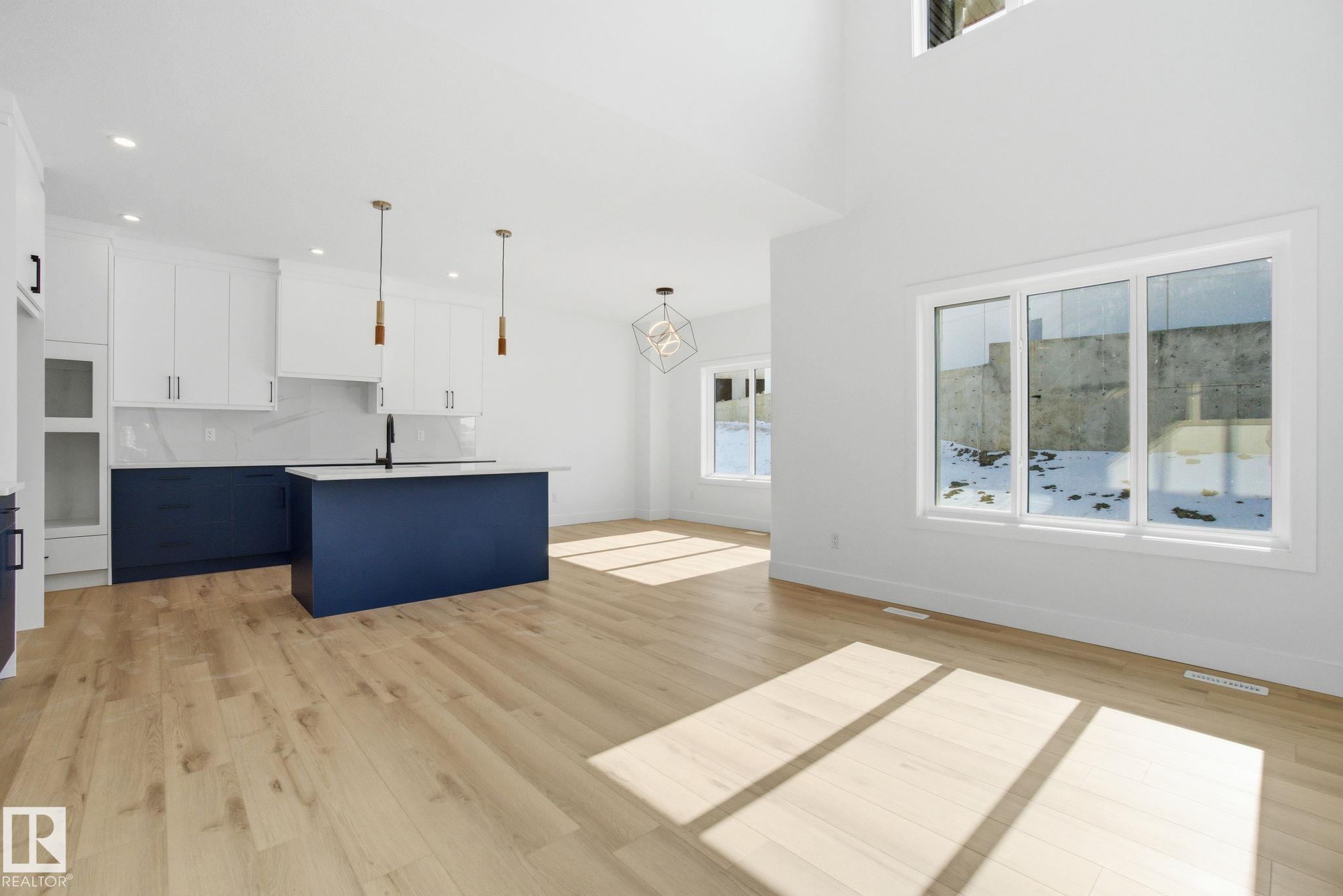 Photo 7 at 1407 Osprey crest NW, Hawks Ridge, Edmonton