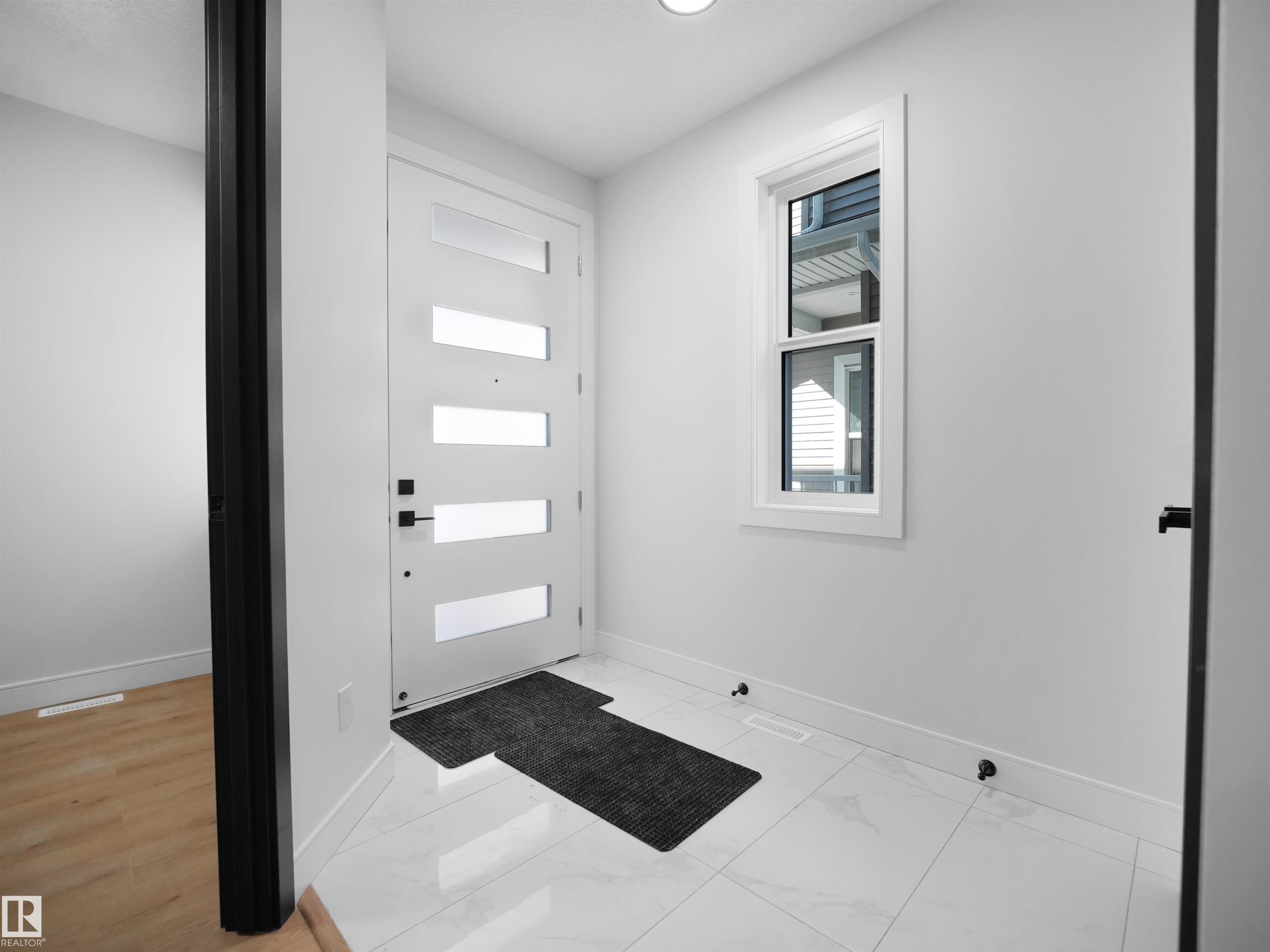 Photo 6 at 9312 183 Avenue NW, Klarvatten, Edmonton