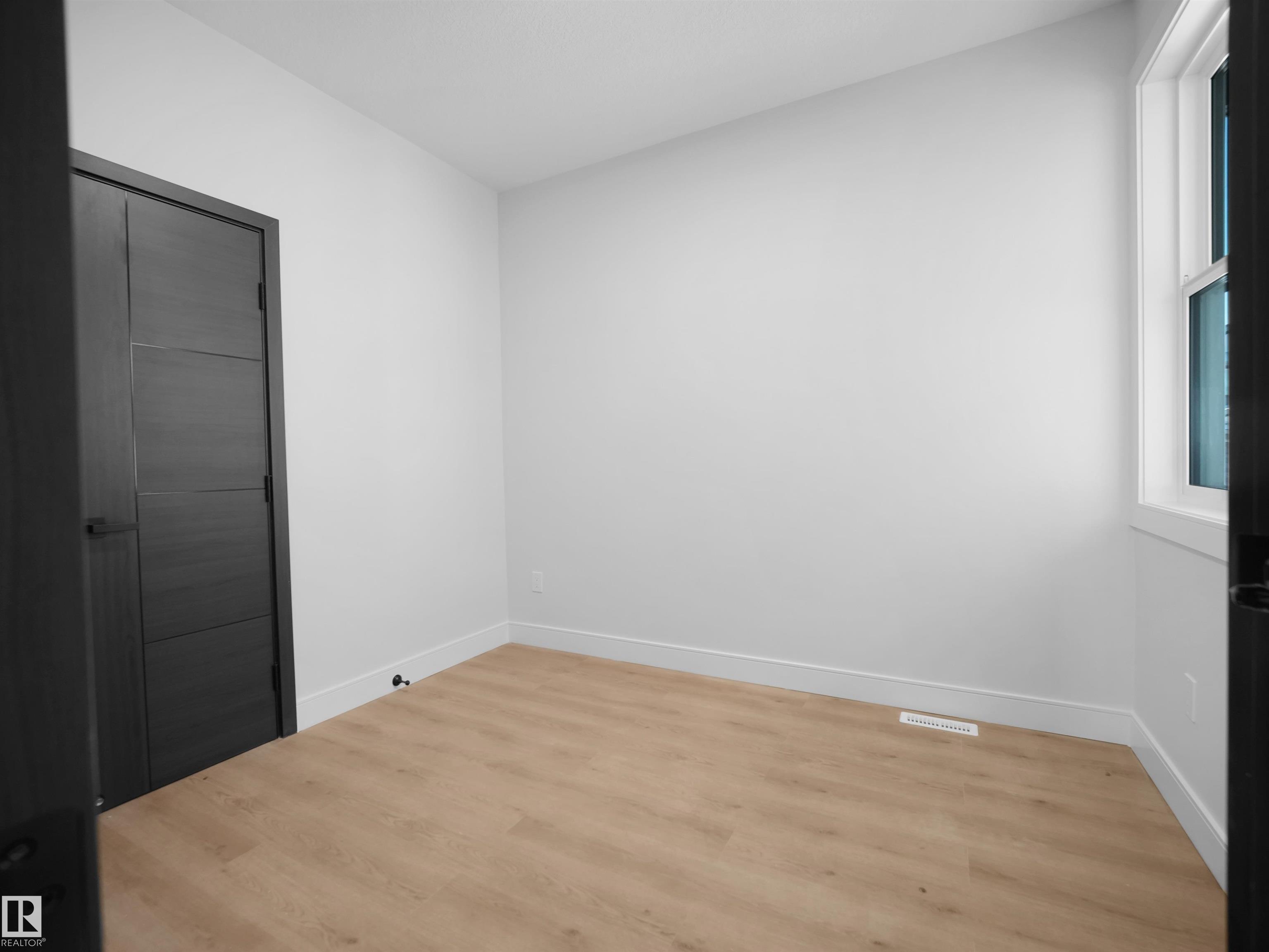 Photo 8 at 9312 183 Avenue NW, Klarvatten, Edmonton