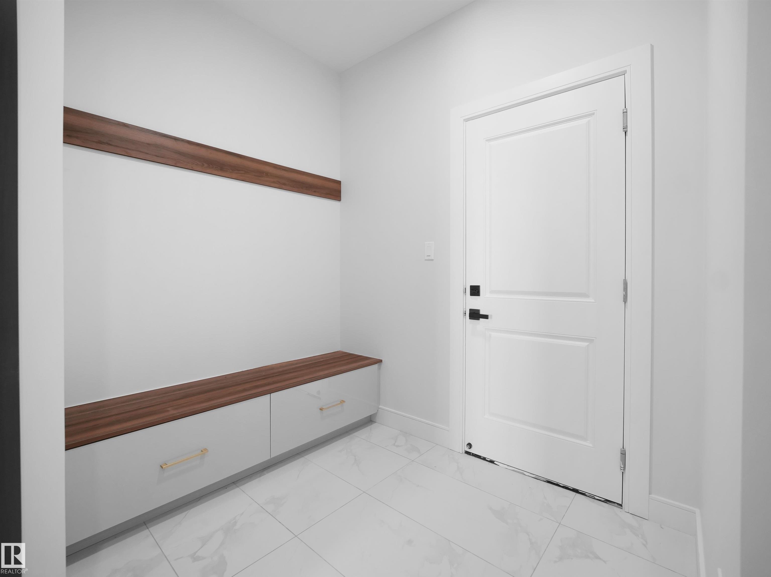 Photo 10 at 9312 183 Avenue NW, Klarvatten, Edmonton