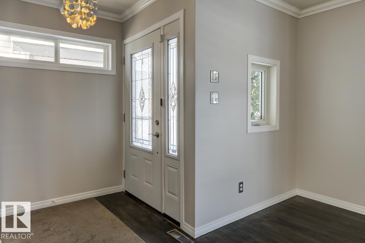 Photo 16 at 10519 87 Avenue NW, Strathcona, Edmonton