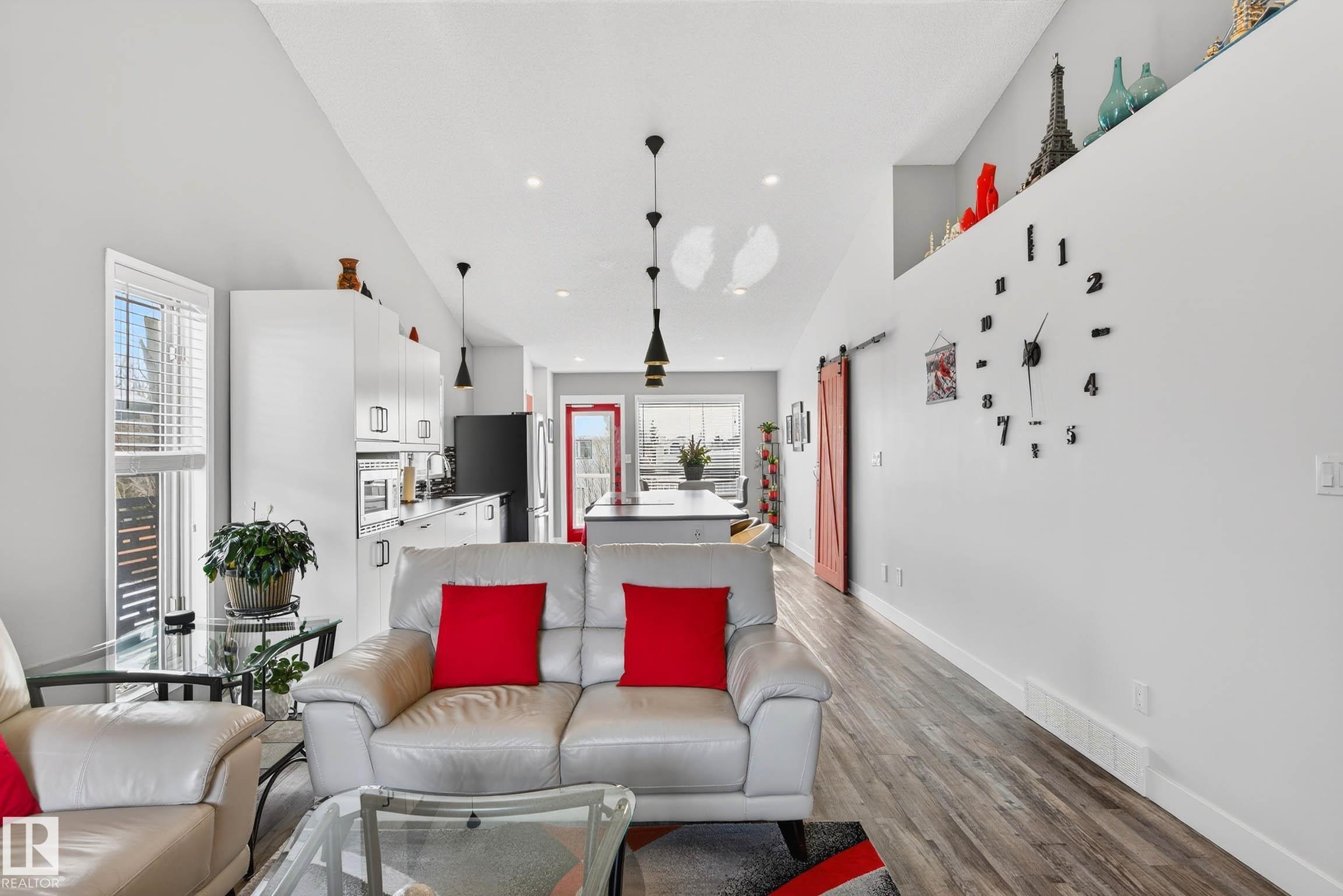 Photo 11 at 34 Donald Place, Deer Ridge, St. Albert