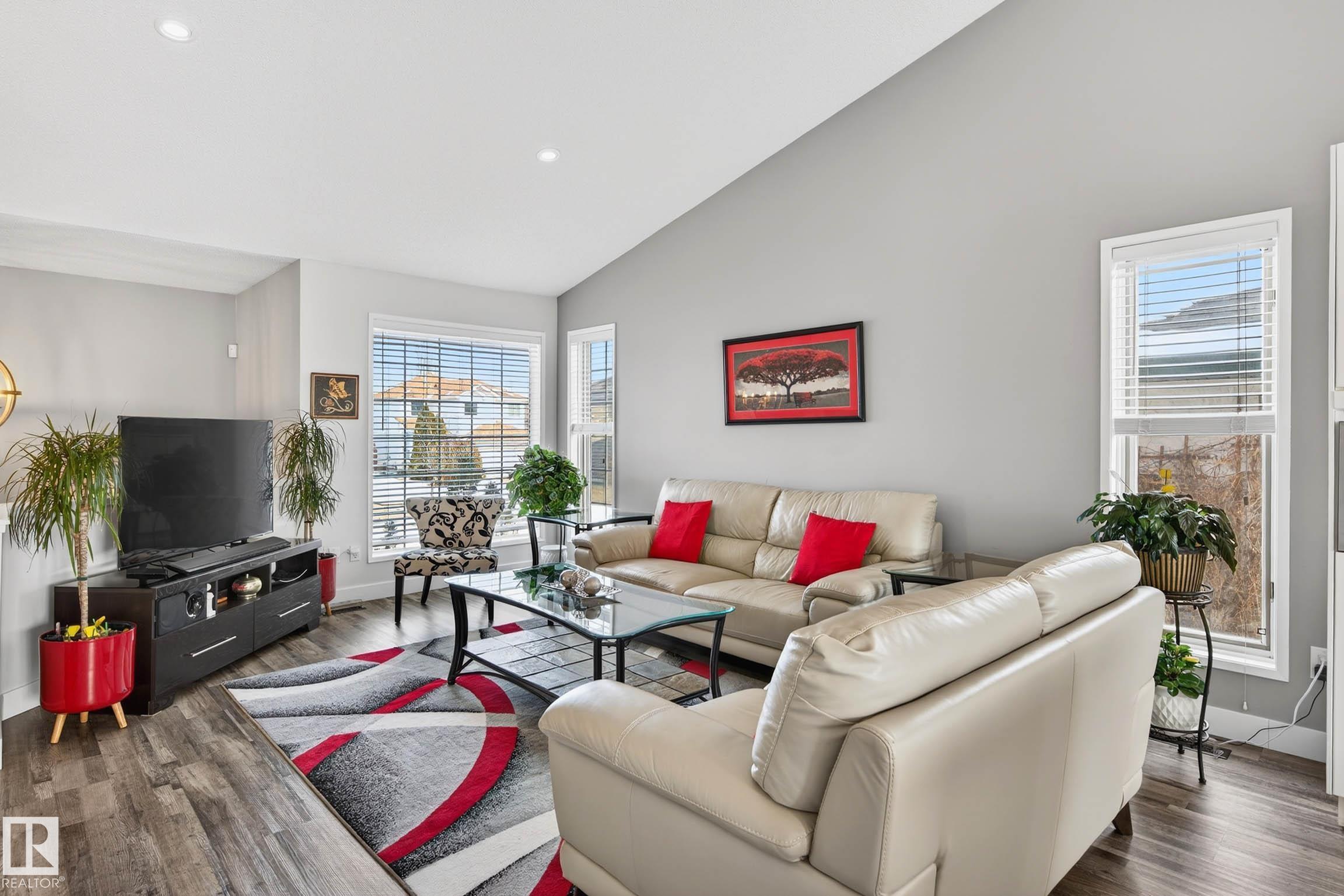 Photo 7 at 34 Donald Place, Deer Ridge, St. Albert