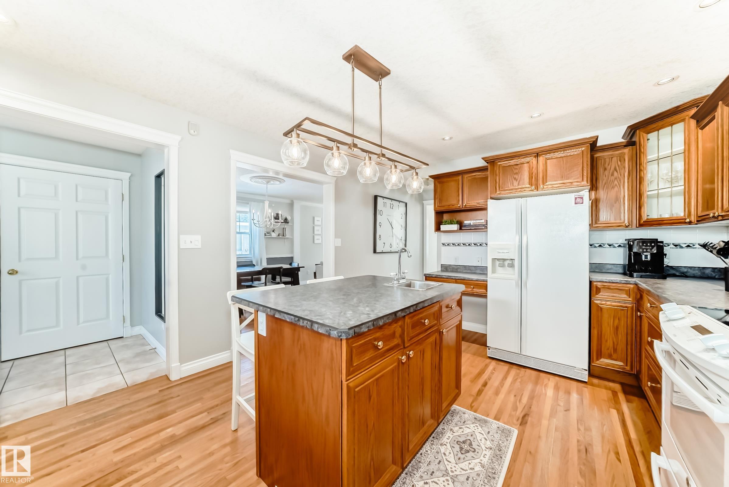 Photo 22 at 10812 128 Street NW, Westmount, Edmonton