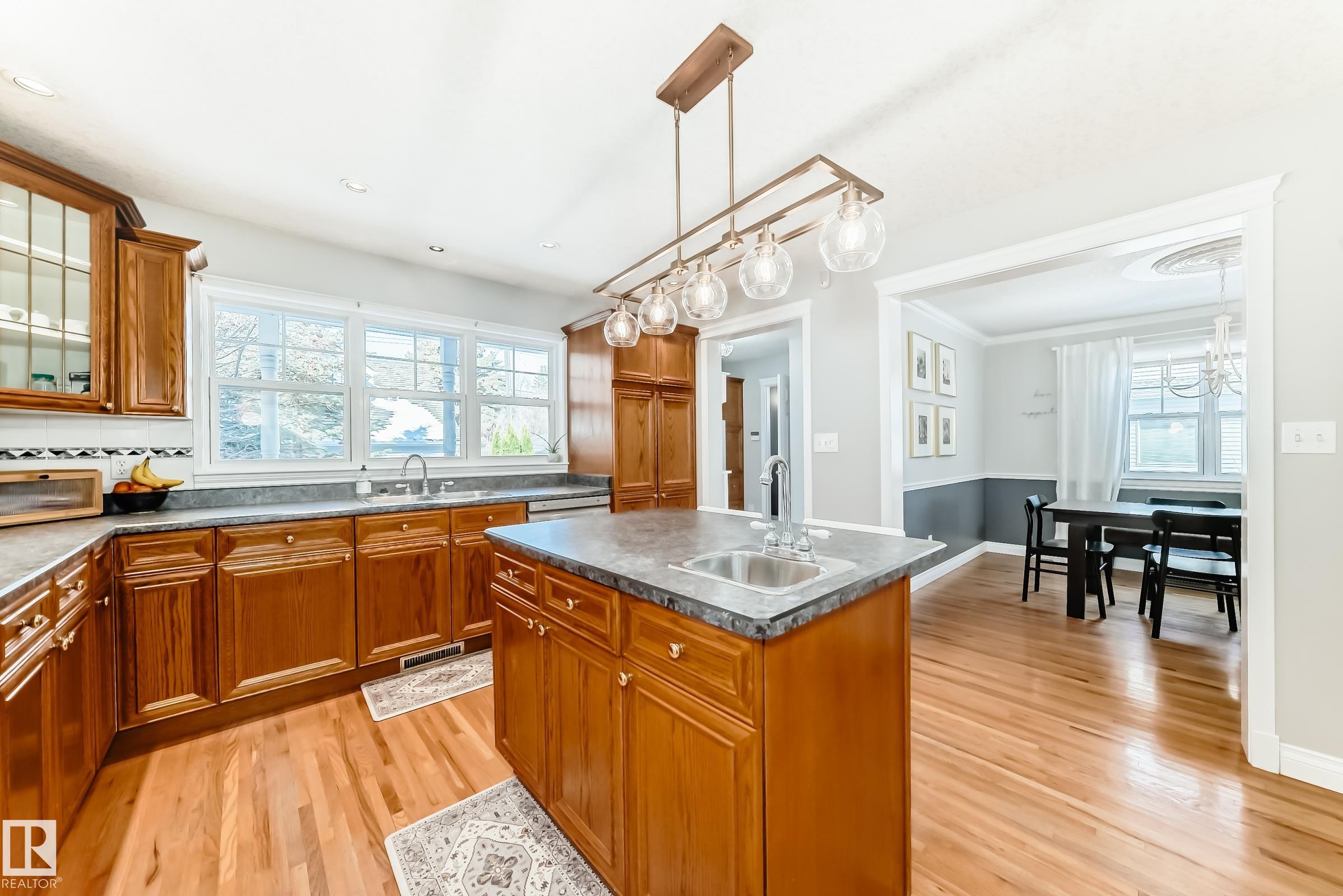 Photo 23 at 10812 128 Street NW, Westmount, Edmonton