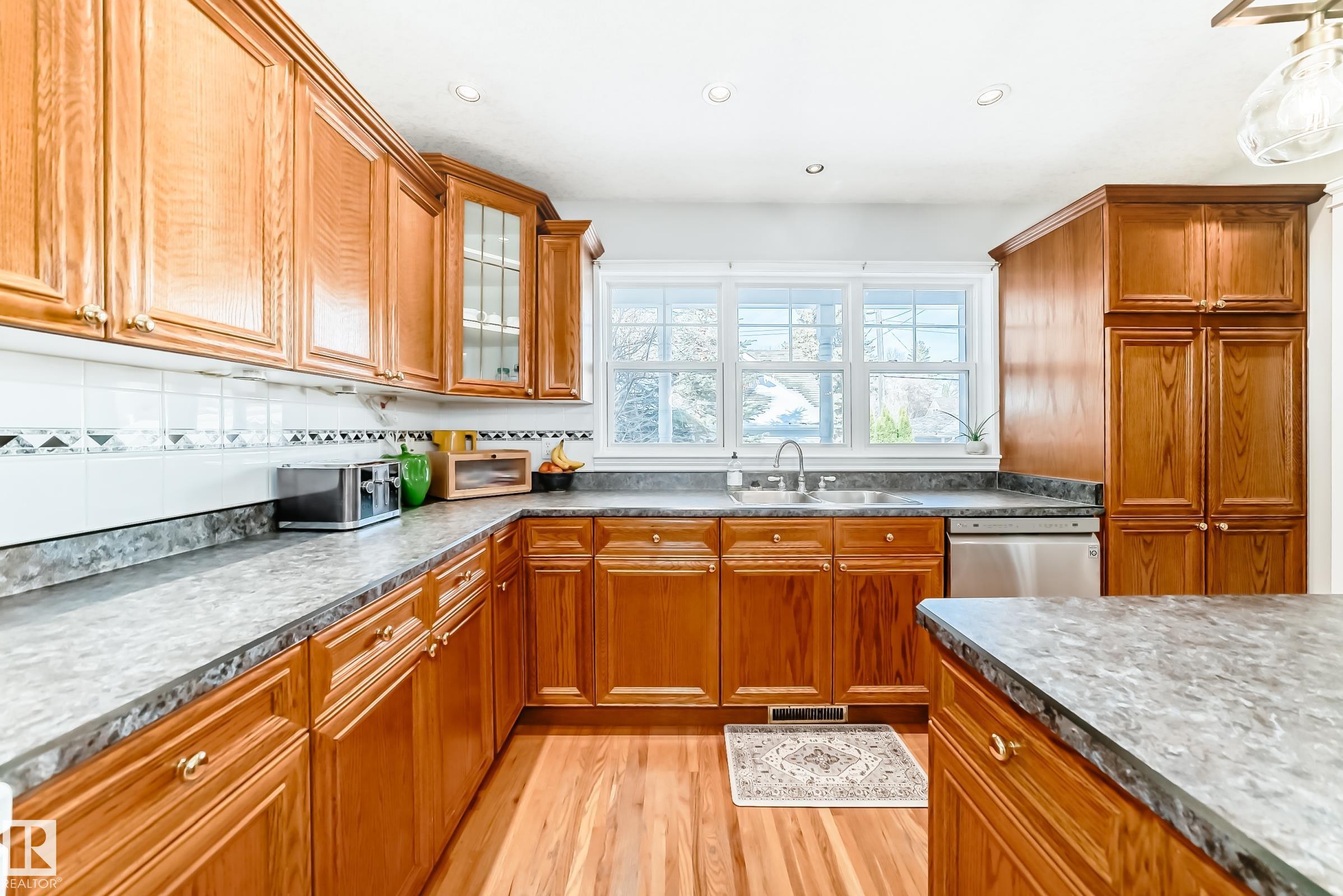 Photo 24 at 10812 128 Street NW, Westmount, Edmonton