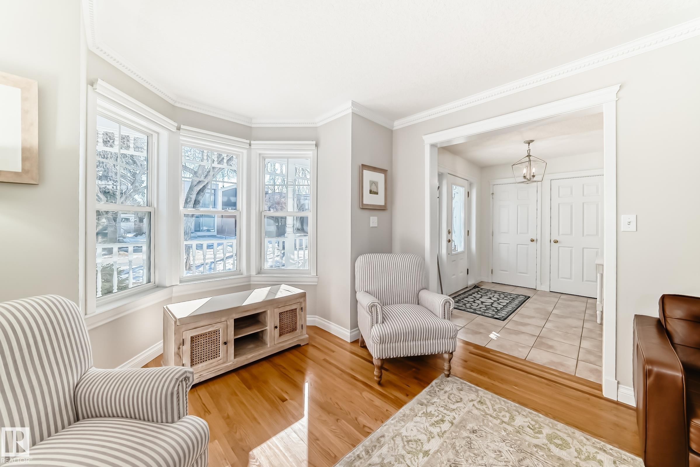 Photo 6 at 10812 128 Street NW, Westmount, Edmonton