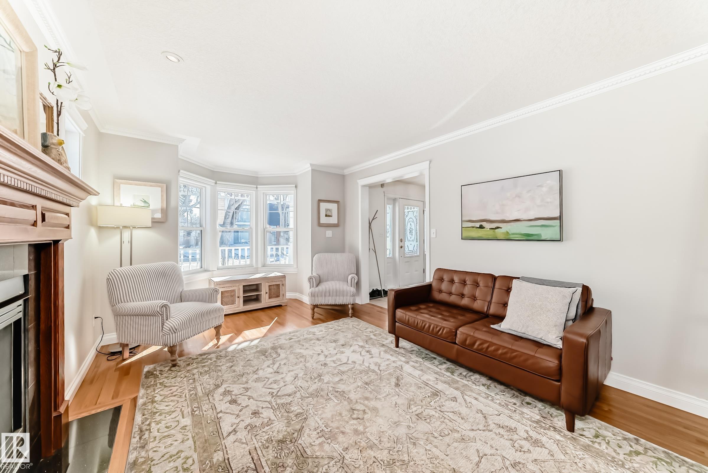 Photo 8 at 10812 128 Street NW, Westmount, Edmonton