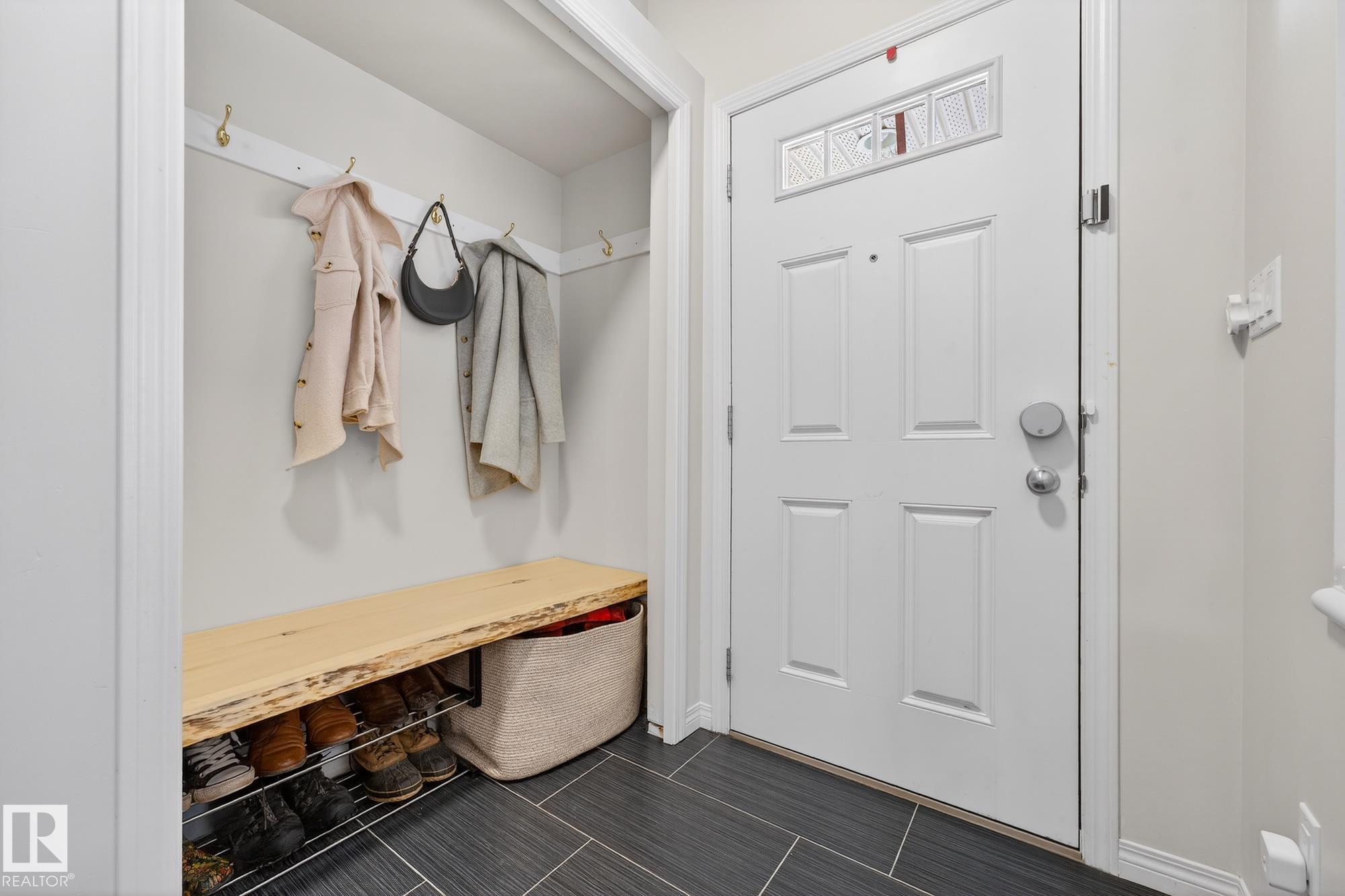 1015 East Bend NW, Edgemont, Edmonton