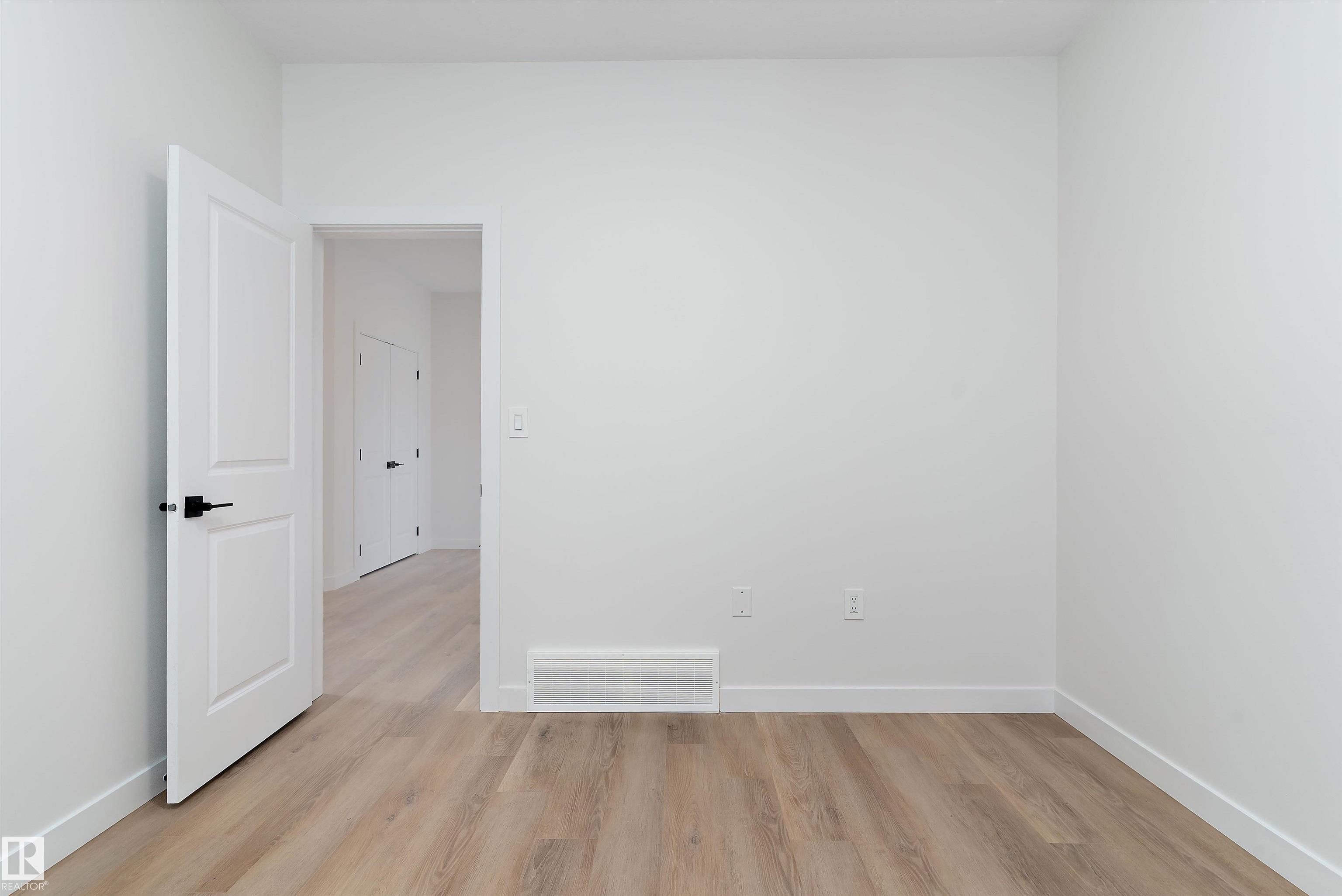 Photo 22 at 48 Meadowgrove Landing Crescent, McLaughlin, Spruce Grove