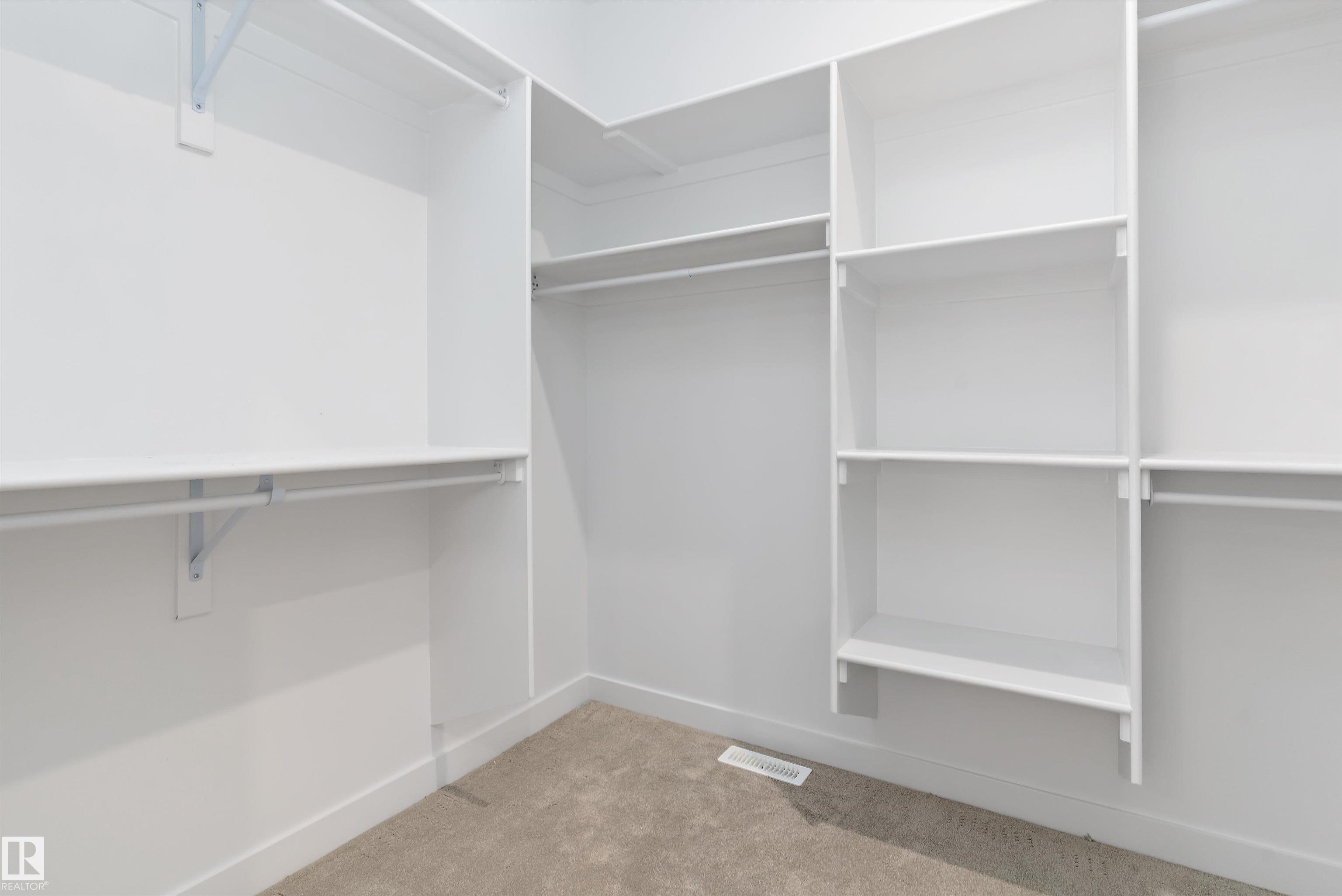 Photo 31 at 48 Meadowgrove Landing Crescent, McLaughlin, Spruce Grove