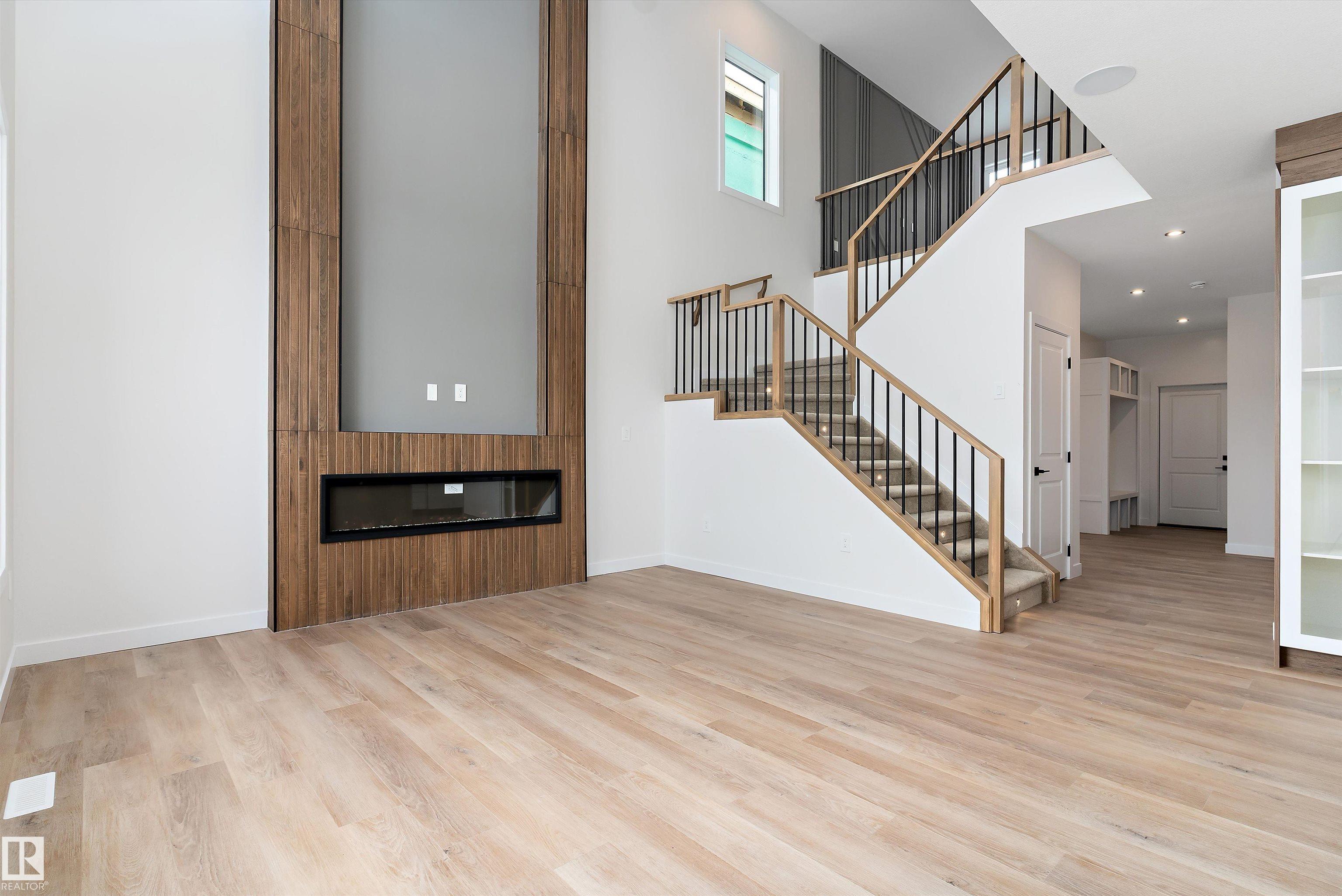 Photo 9 at 48 Meadowgrove Landing Crescent, McLaughlin, Spruce Grove