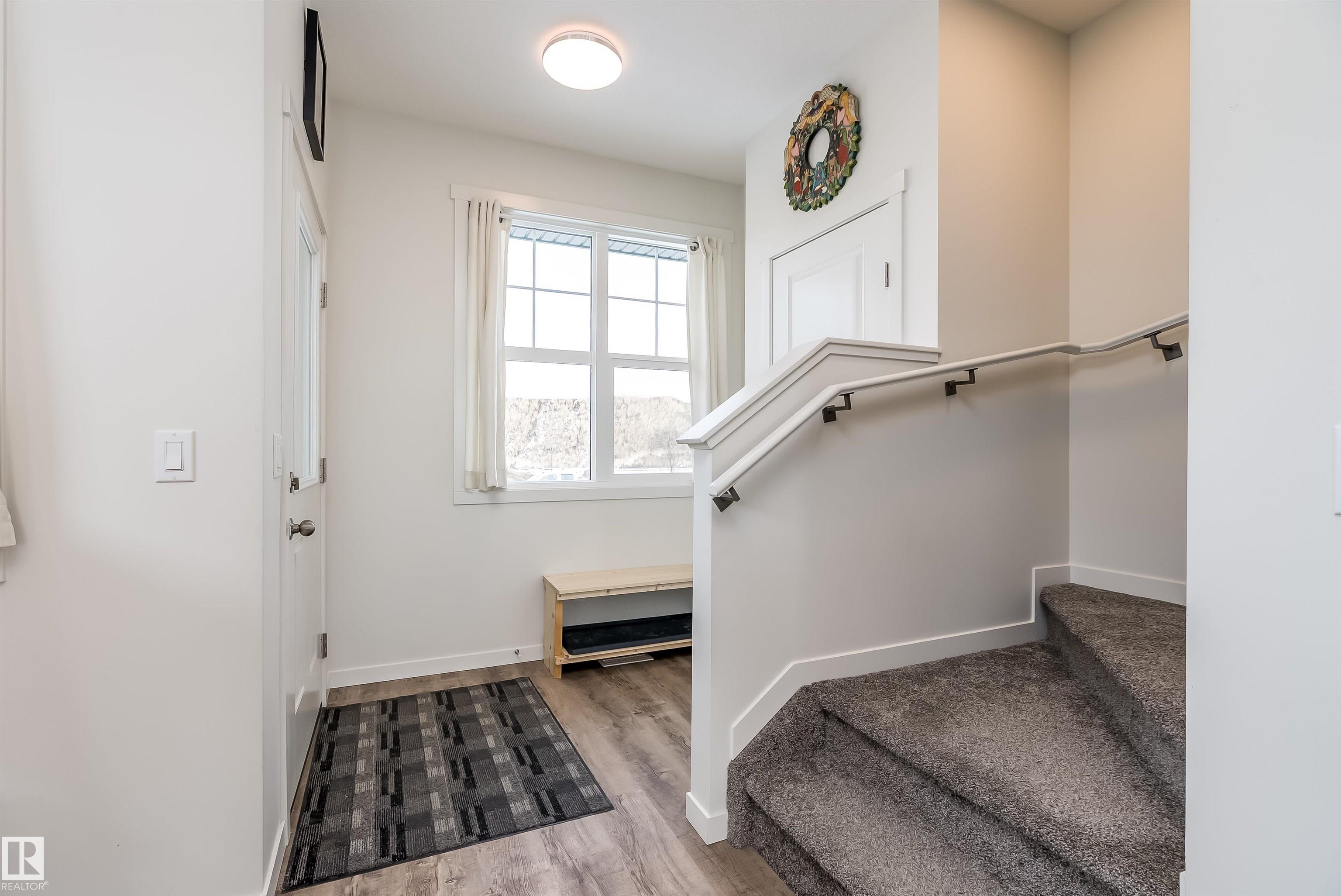 Photo 6 at 330 Edgemont Drive NW, Edgemont, Edmonton