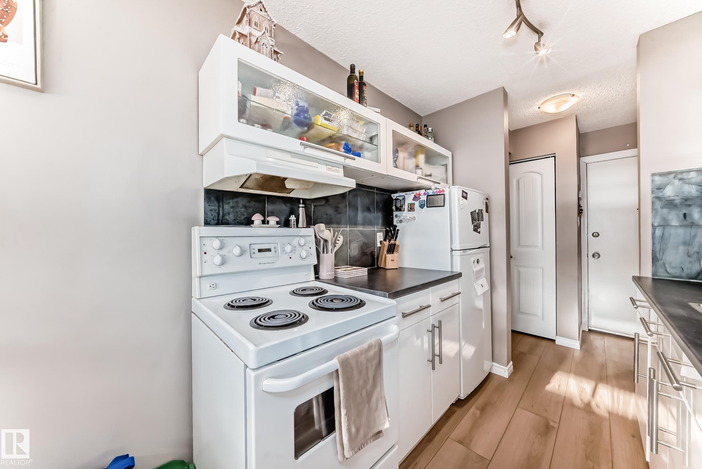 Photo 10 at 102 - 10149 83 Avenue NW, Strathcona, Edmonton