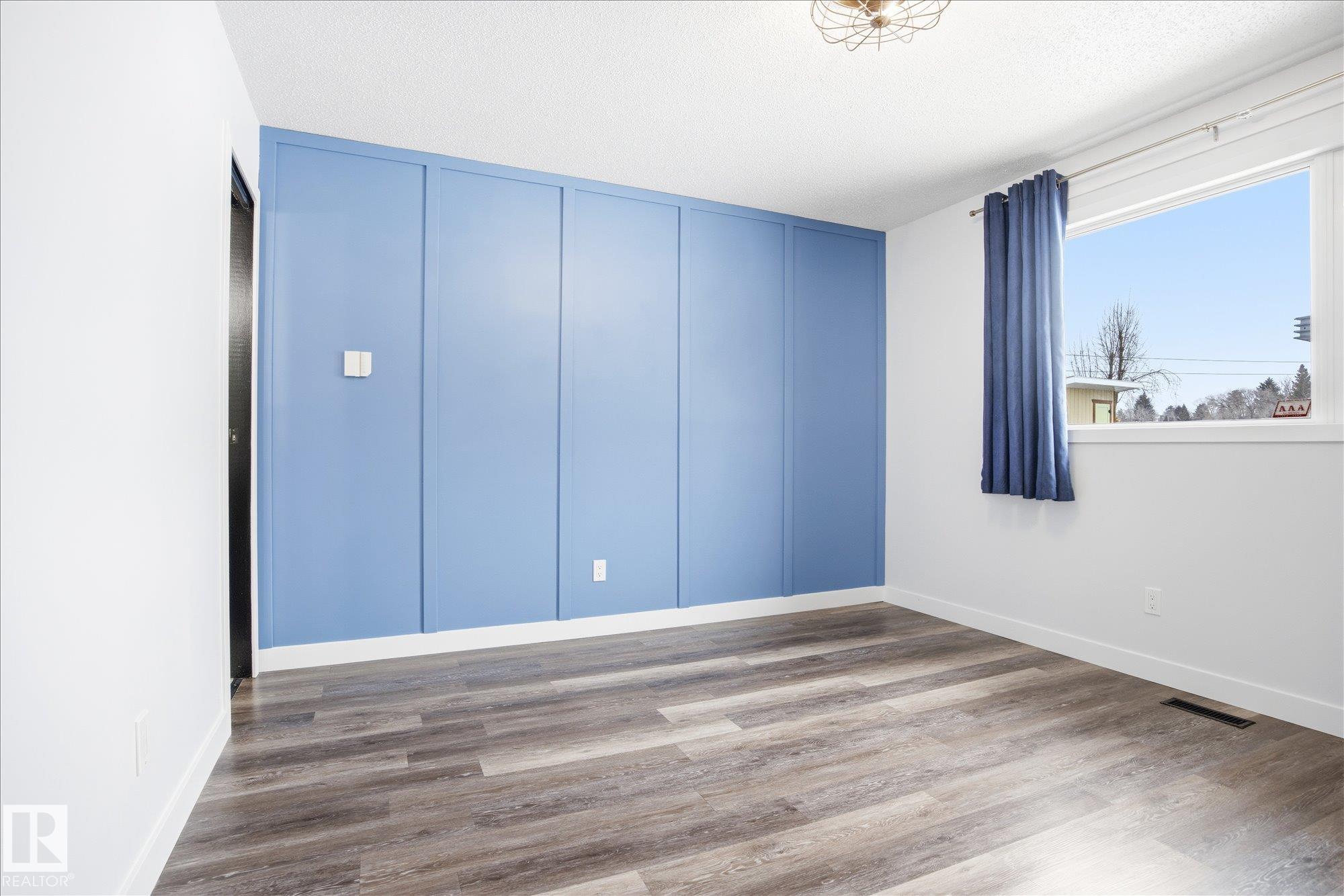 Photo 11 at 46 Mission Street, Mills Haven, Sherwood Park