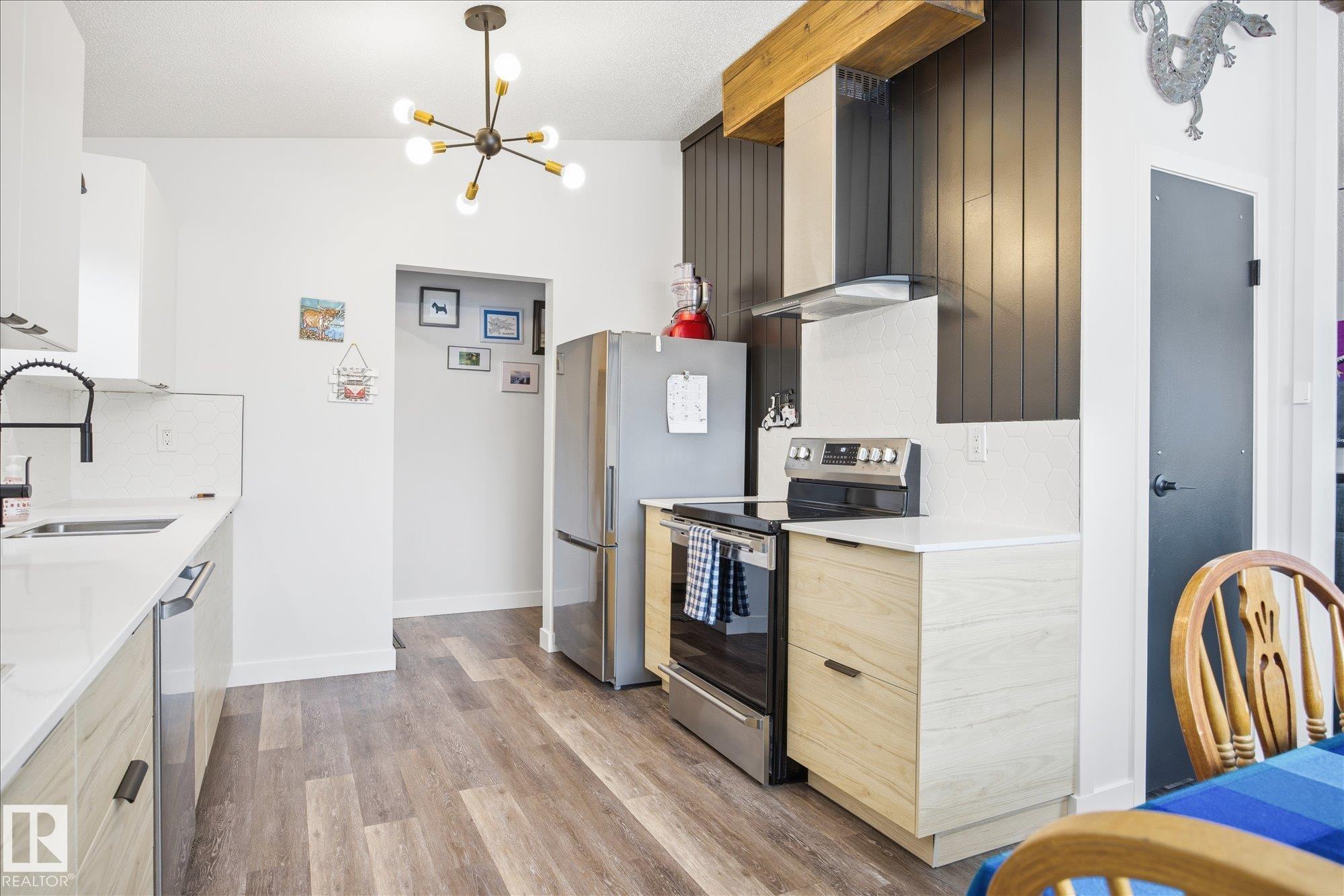 Photo 7 at 46 Mission Street, Mills Haven, Sherwood Park