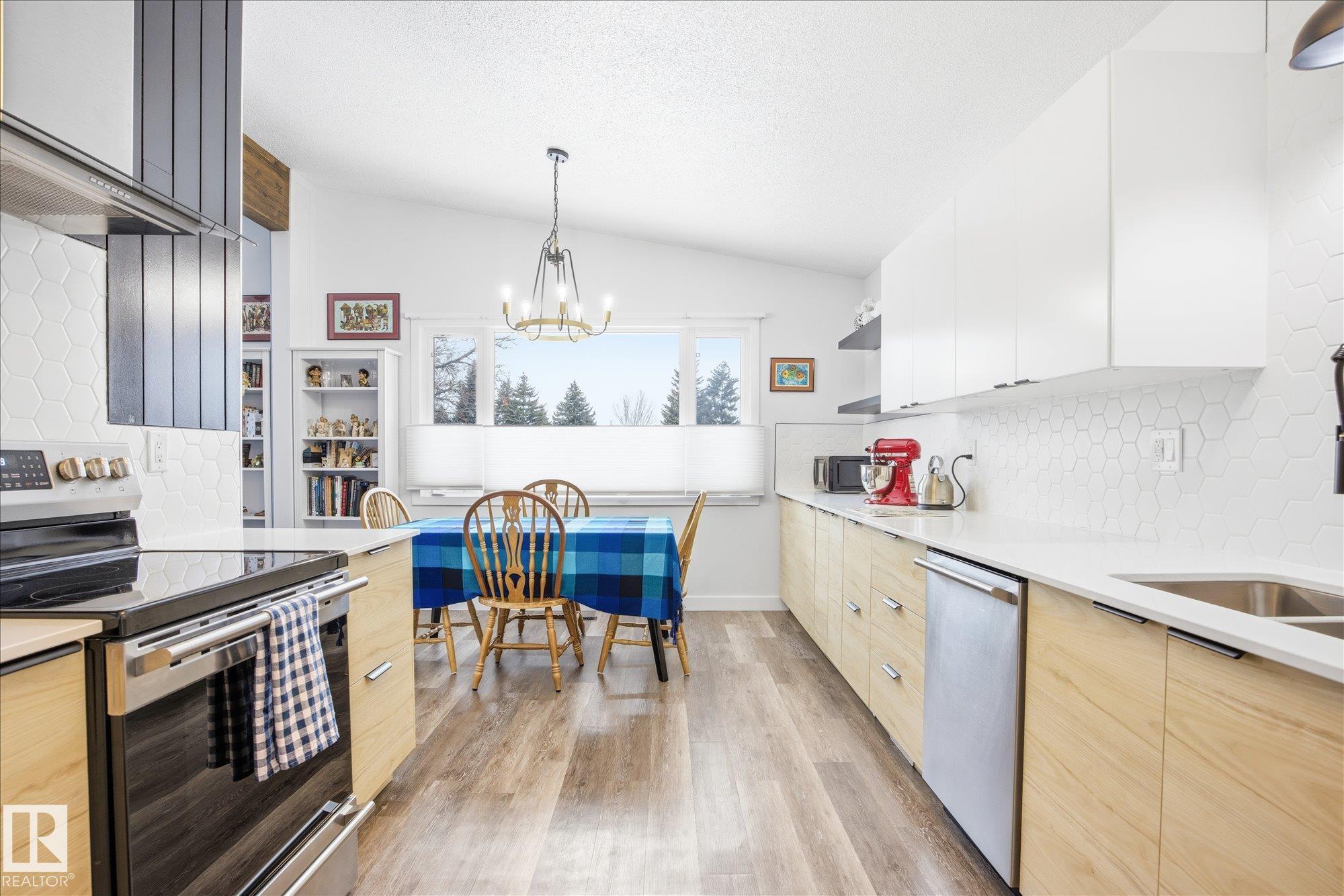 Photo 8 at 46 Mission Street, Mills Haven, Sherwood Park