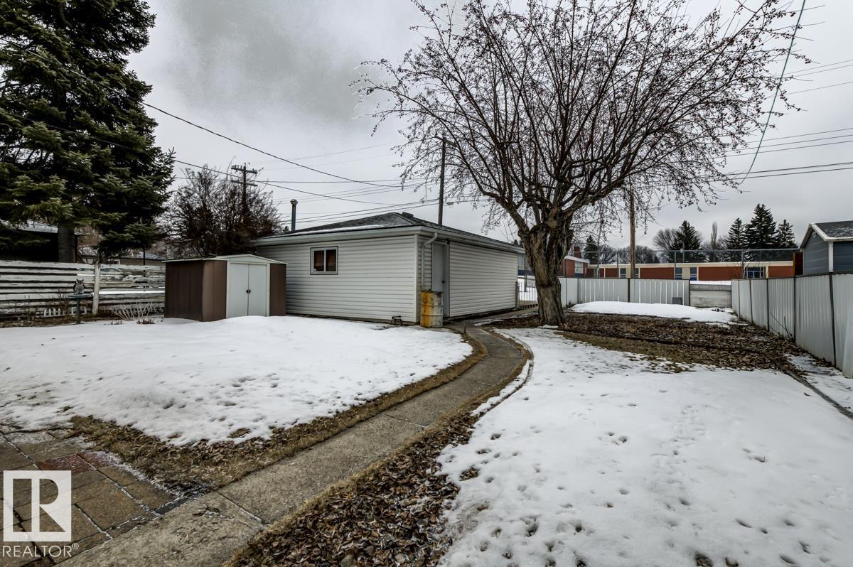 Photo 9 at 4021 117 Avenue NW, Beverly Heights, Edmonton