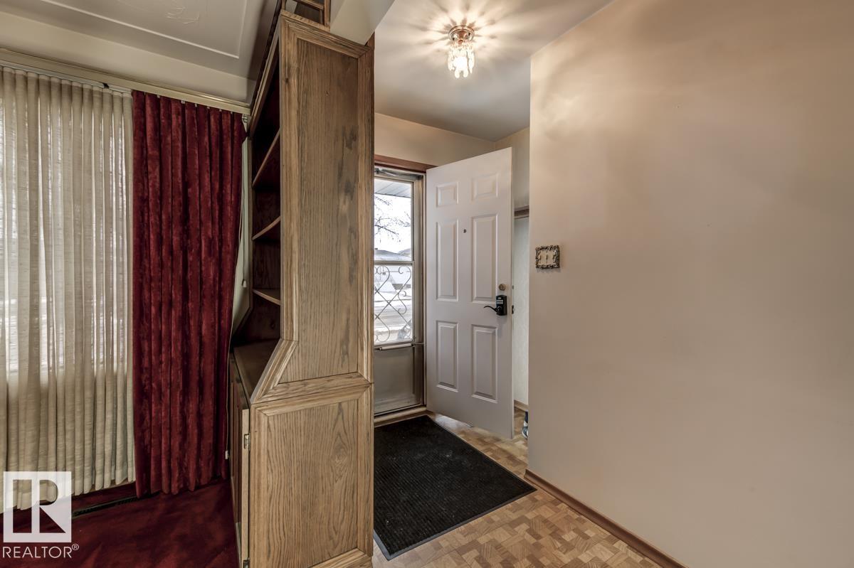 Photo 10 at 4021 117 Avenue NW, Beverly Heights, Edmonton