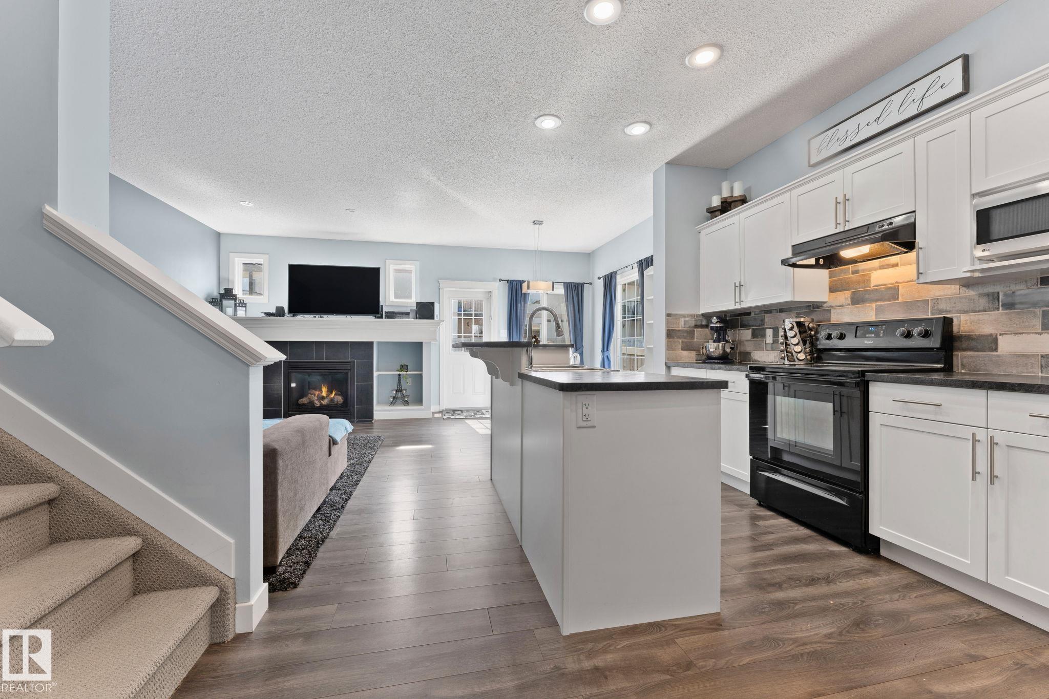 Photo 7 at 43 Meadowview Court, McLaughlin, Spruce Grove