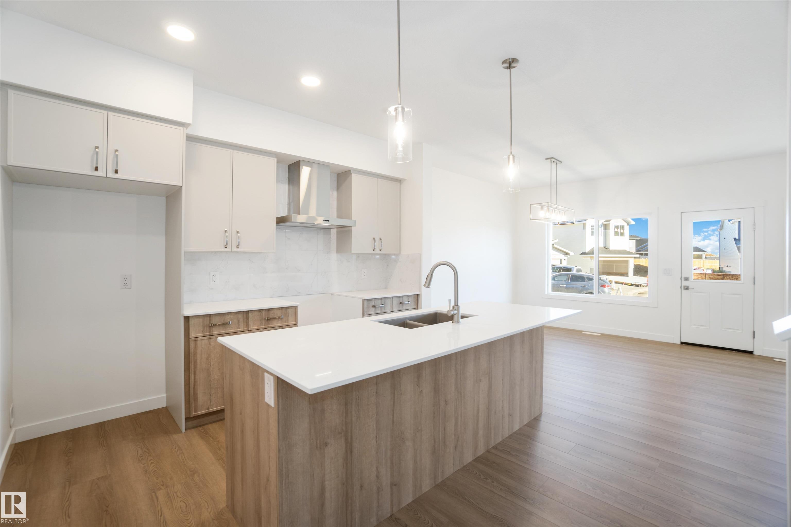 Photo 11 at 4027 207 Street NW, Edgemont, Edmonton