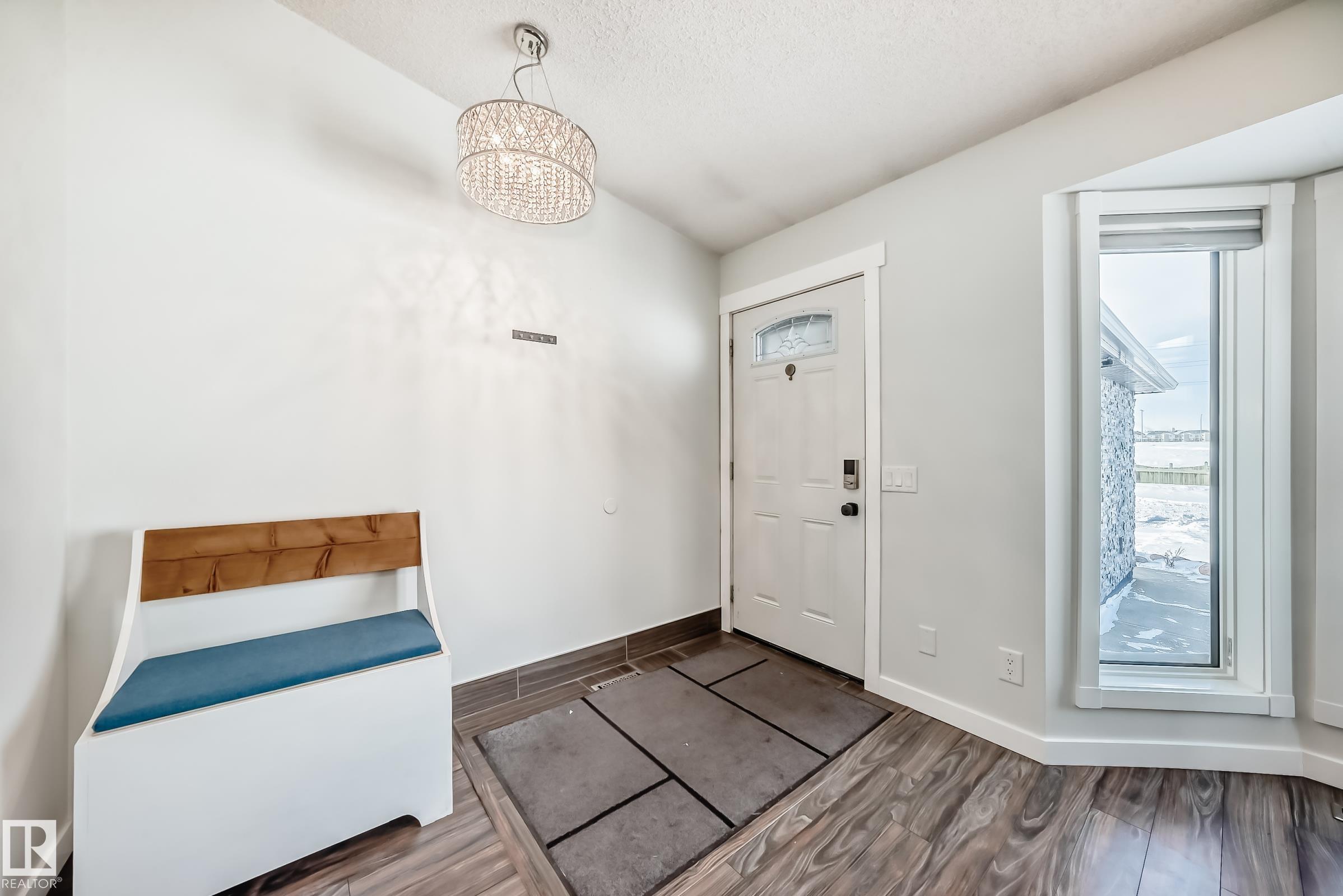 7011 190b Street NW, Lymburn, Edmonton