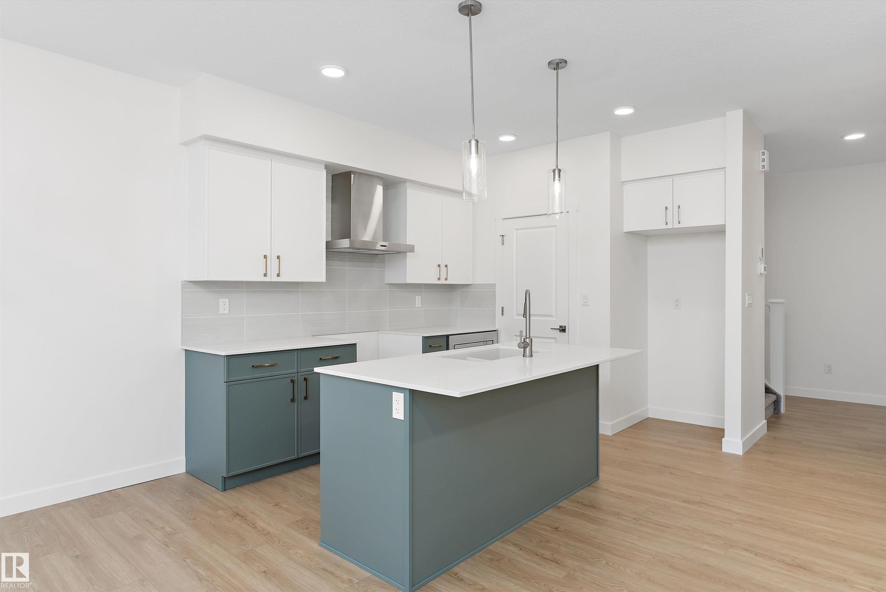 Photo 9 at 4015 207 Street NW, Edgemont, Edmonton