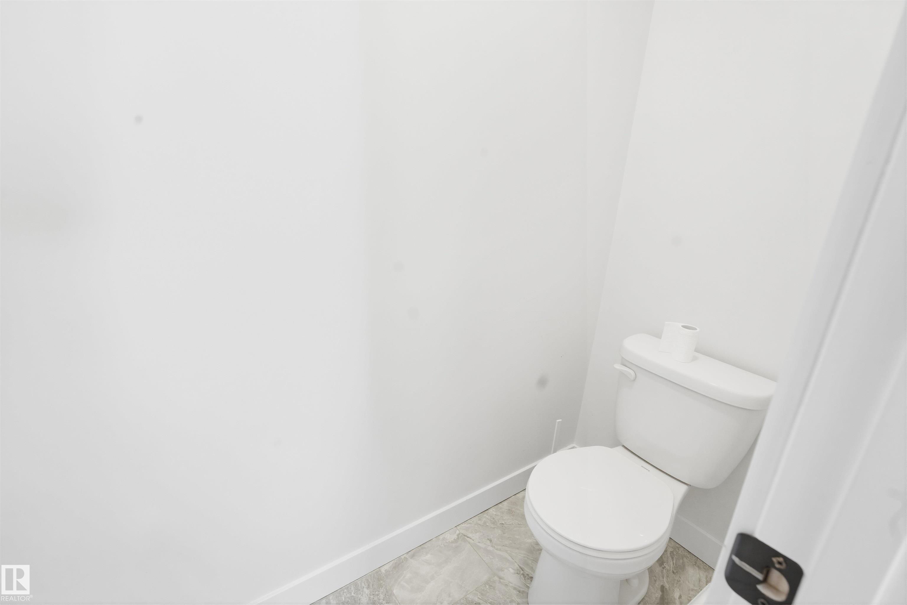 Photo 13 at 8624 223 Street NW, Rosenthal, Edmonton