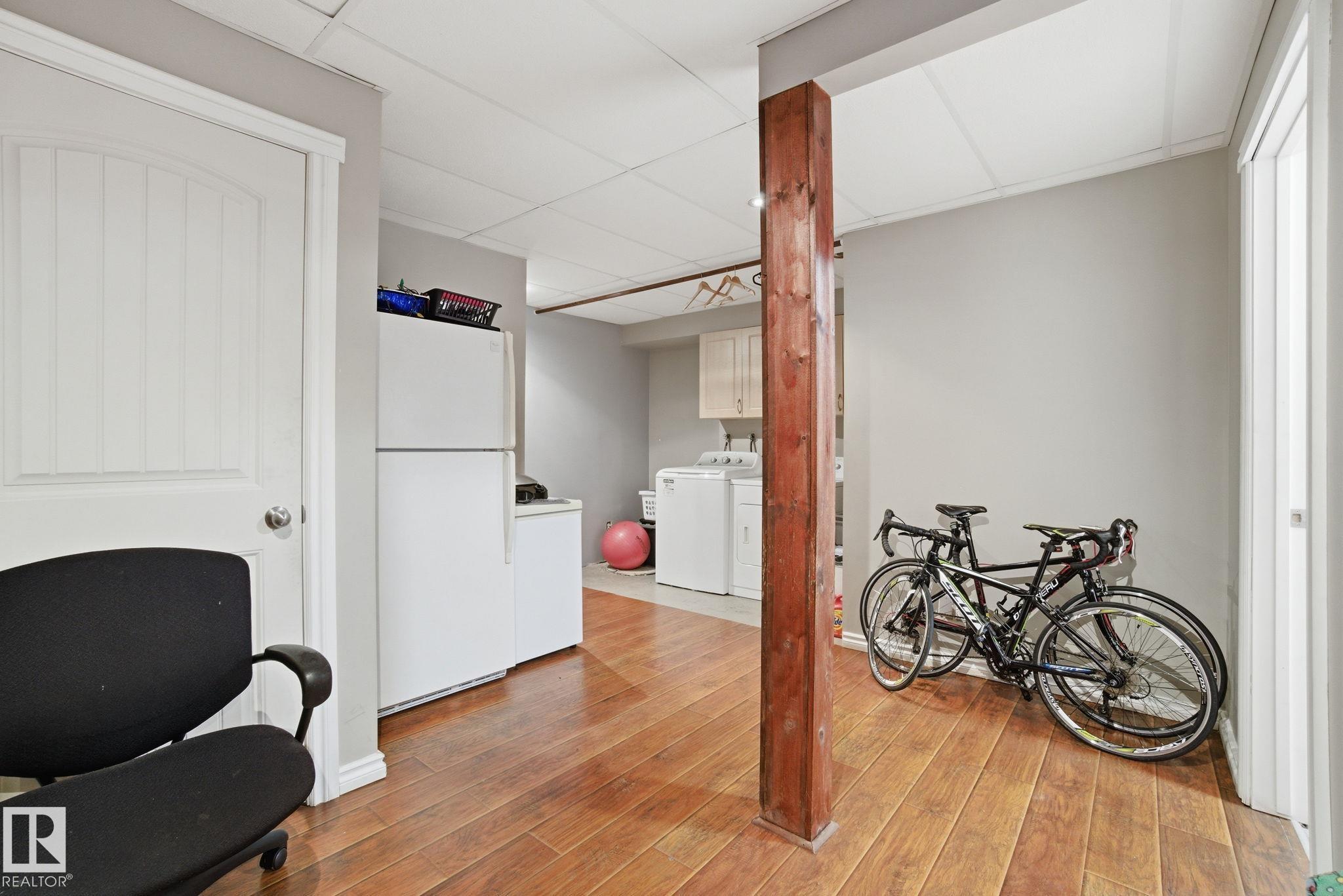 Photo 37 at 15736 141 Street NW, Carlton, Edmonton