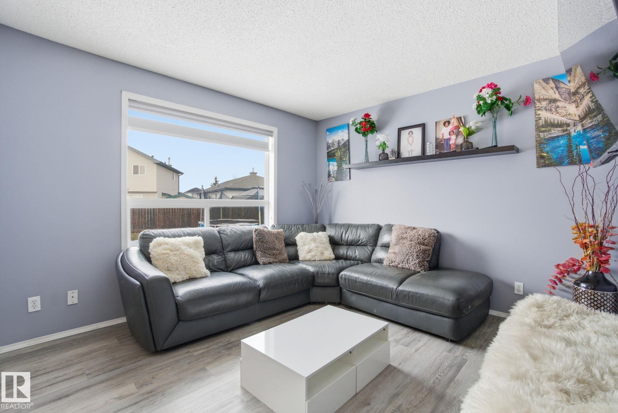 Photo 7 at 15736 141 Street NW, Carlton, Edmonton