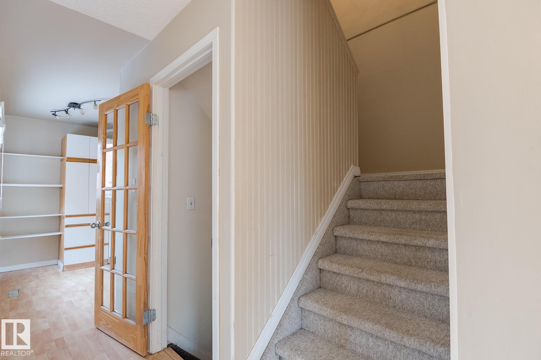 Photo 12 at 6096 Mill Woods Road S NW, Meyokumin, Edmonton