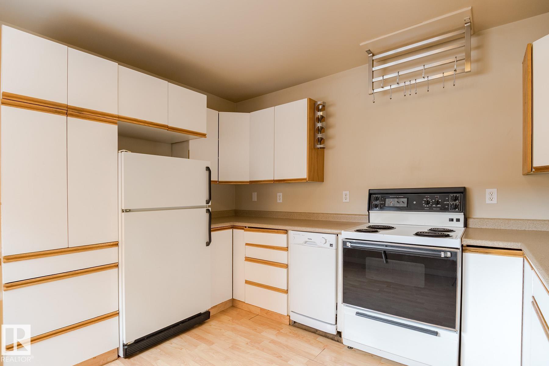 6096 Mill Woods Road S NW, Meyokumin, Edmonton