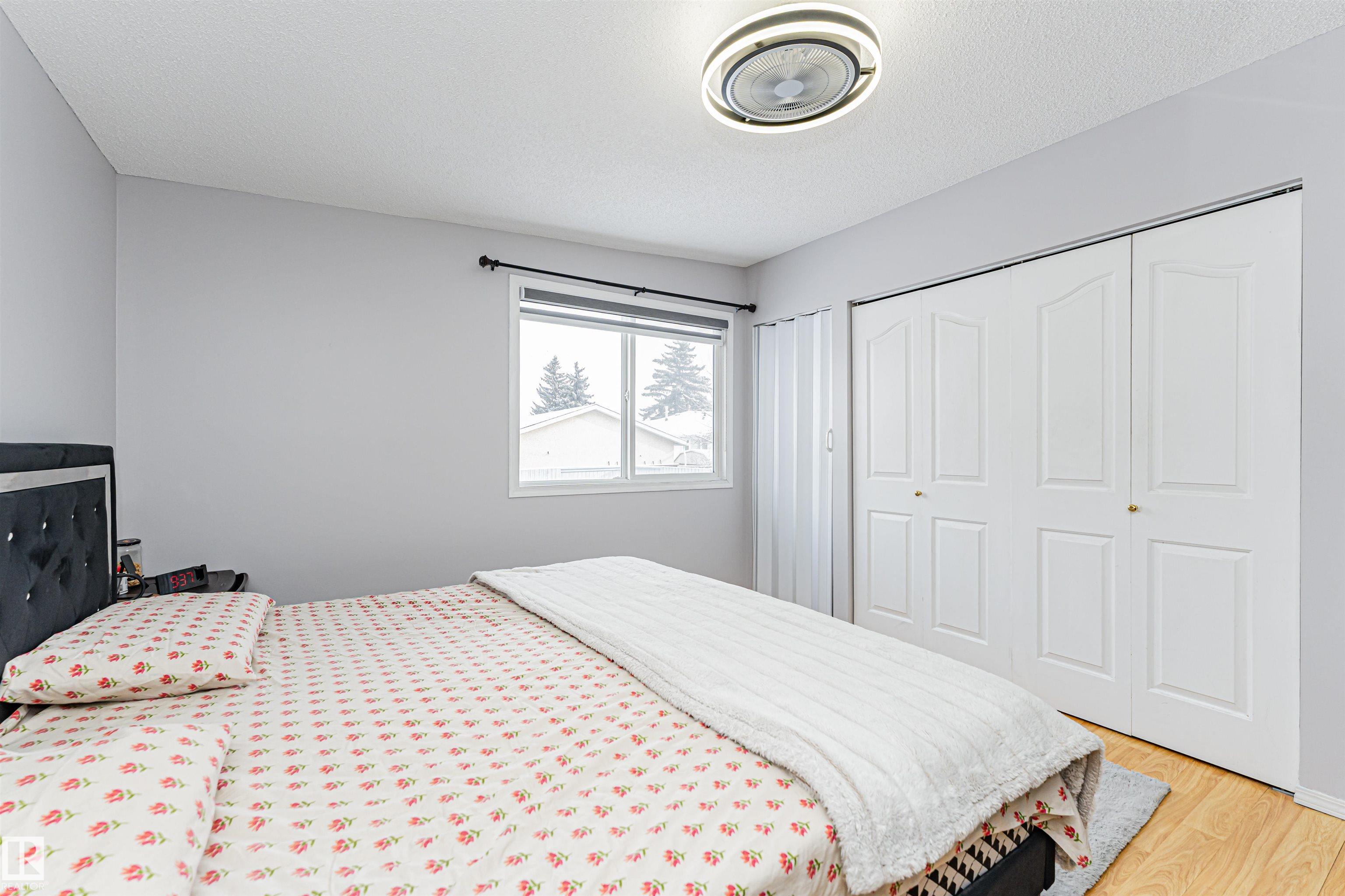 Photo 17 at 10412 39 Avenue NW, Duggan, Edmonton