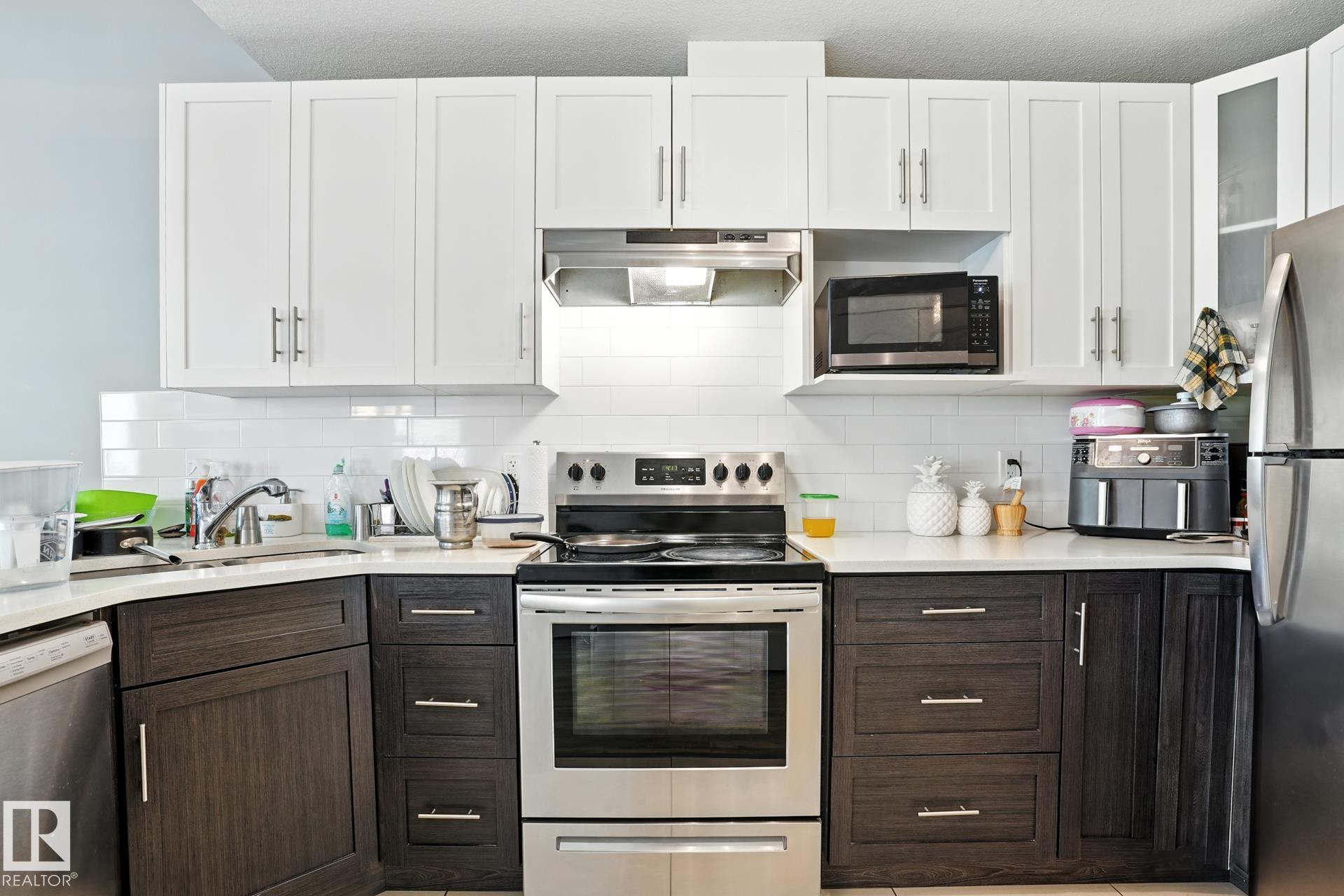 Photo 10 at 10438 154 Street NW, Canora, Edmonton