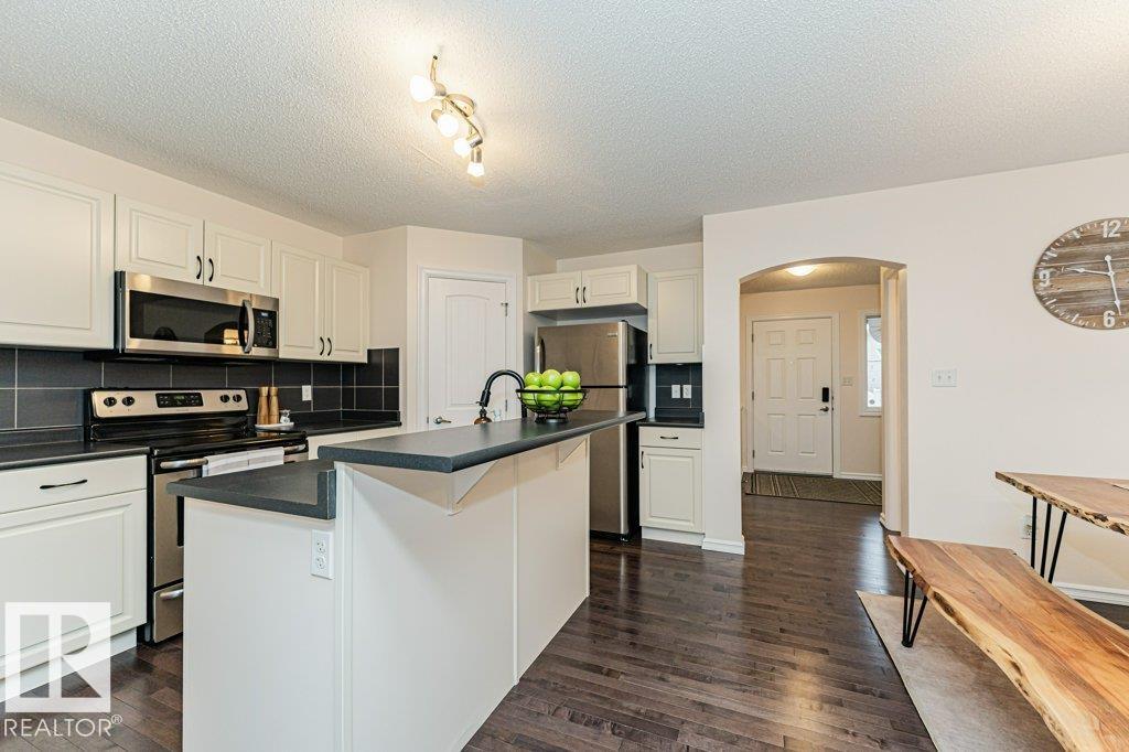 Photo 10 at 2828 21 Avenue NW, Laurel, Edmonton