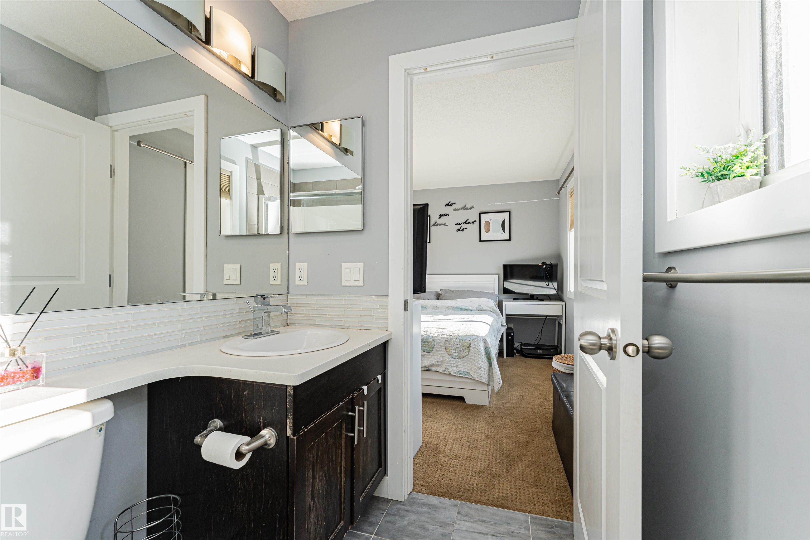 Photo 35 at 35 - 675 Albany Way NW, Albany, Edmonton