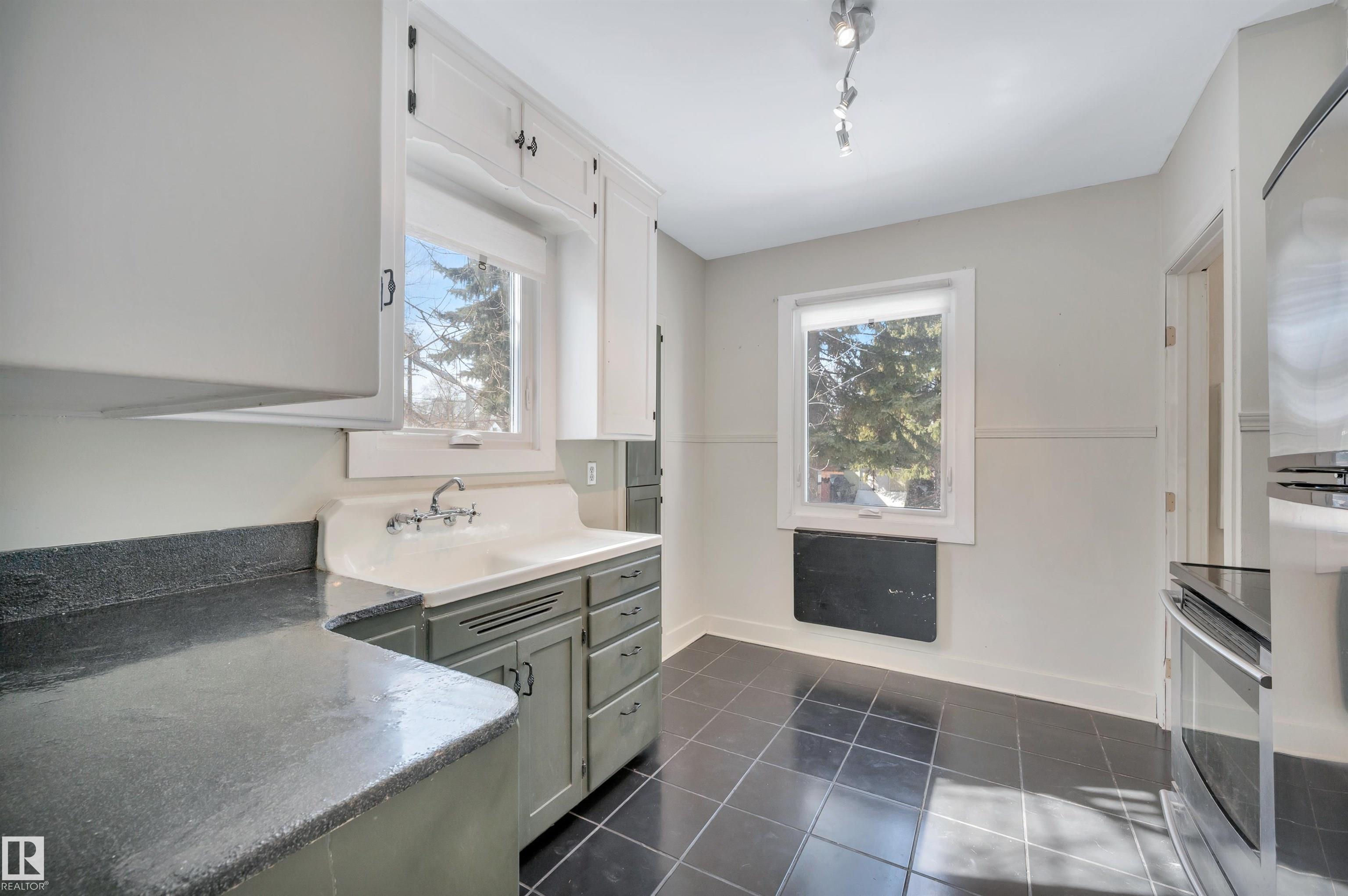 Photo 14 at 11608 91 Street NW, Alberta Avenue, Edmonton