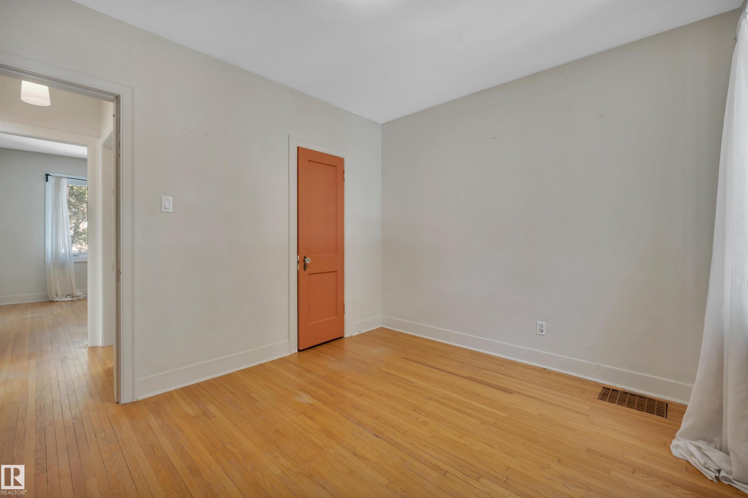 Photo 24 at 11608 91 Street NW, Alberta Avenue, Edmonton