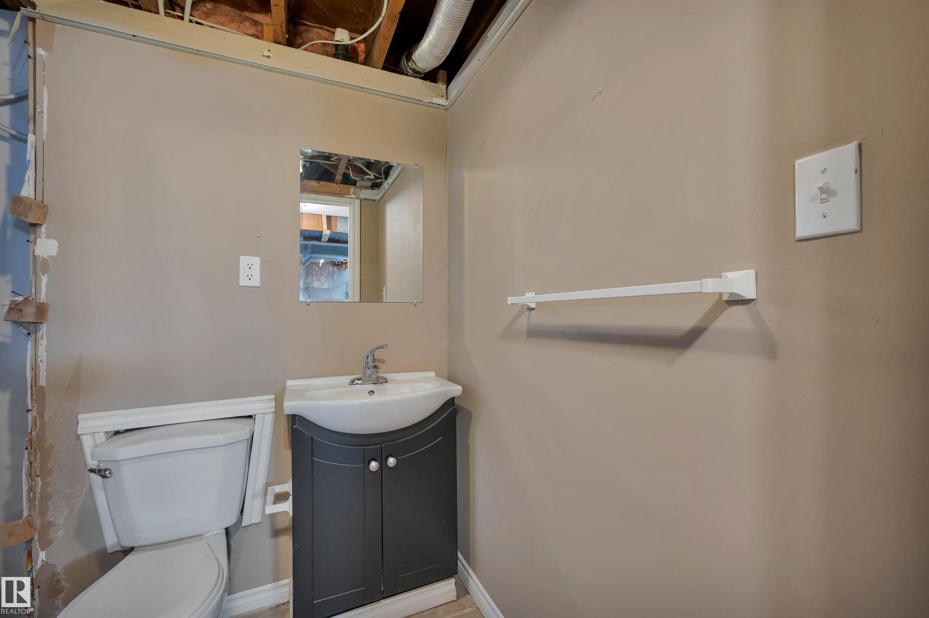 Photo 29 at 11608 91 Street NW, Alberta Avenue, Edmonton