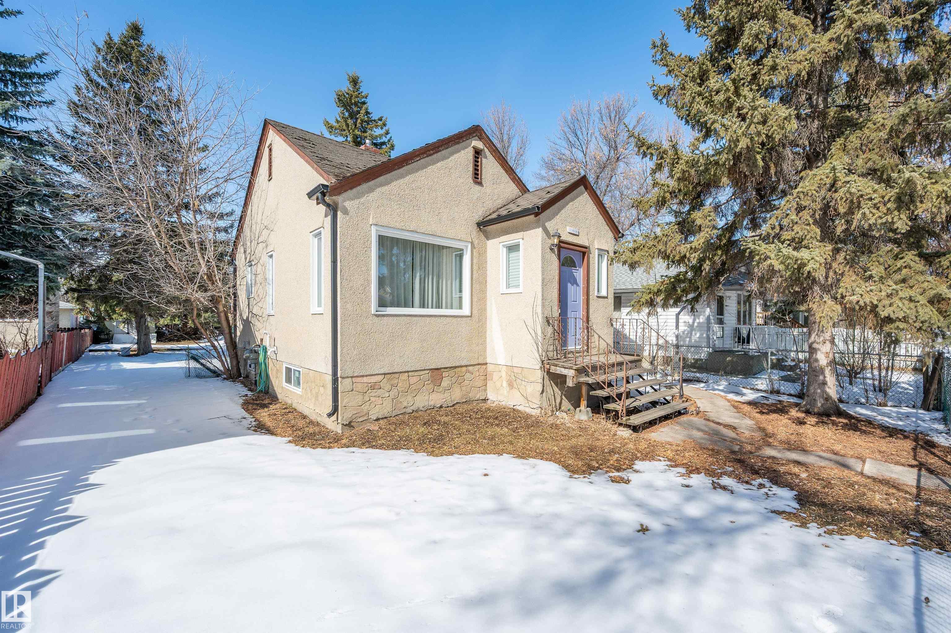 Photo 6 at 11608 91 Street NW, Alberta Avenue, Edmonton