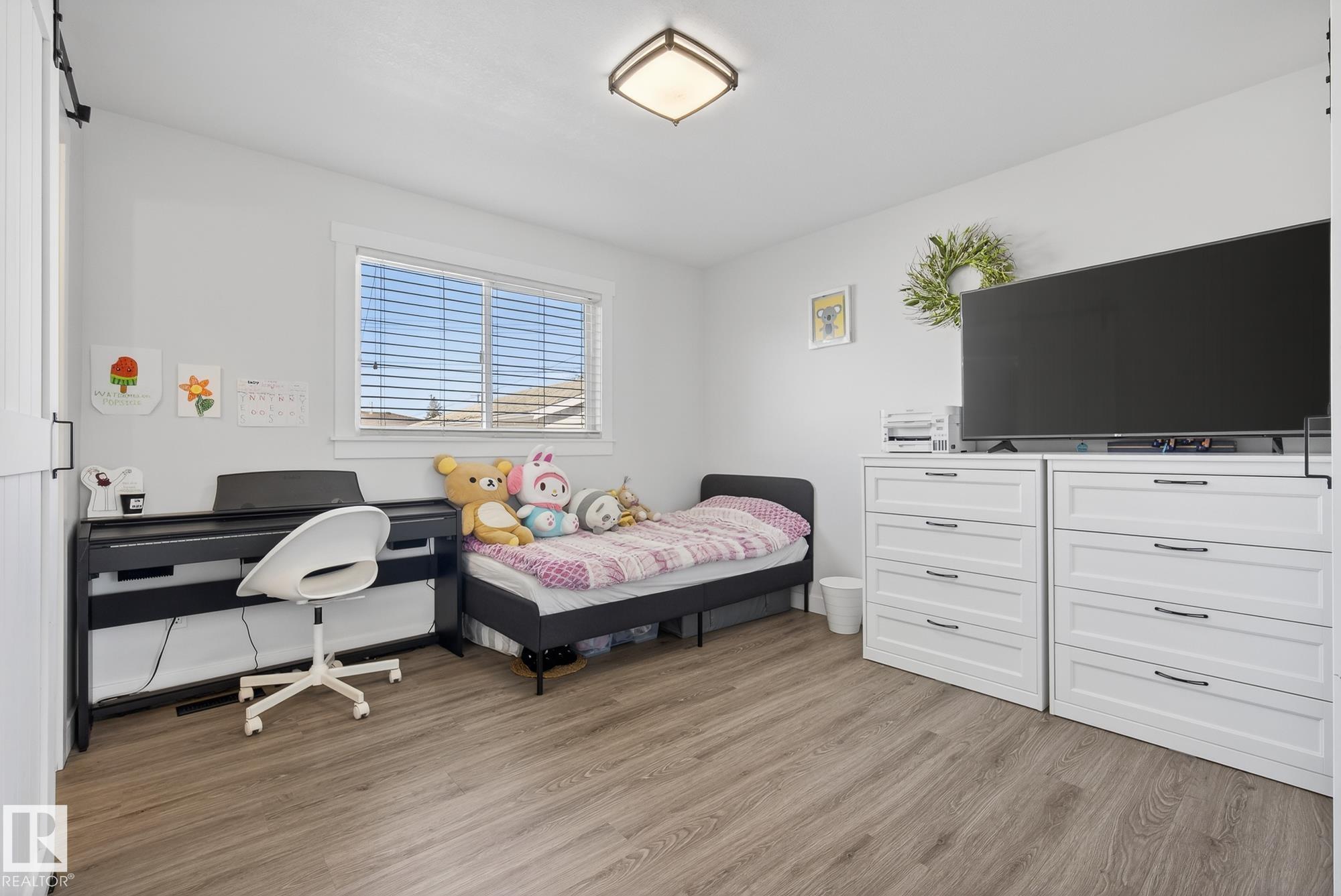 Photo 20 at 6034 105 Street NW, Pleasantview, Edmonton