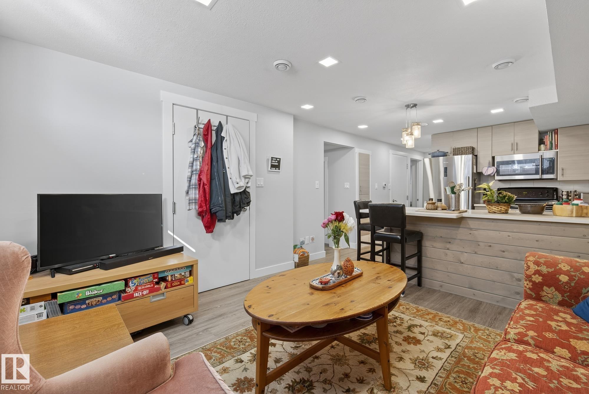 Photo 30 at 6034 105 Street NW, Pleasantview, Edmonton