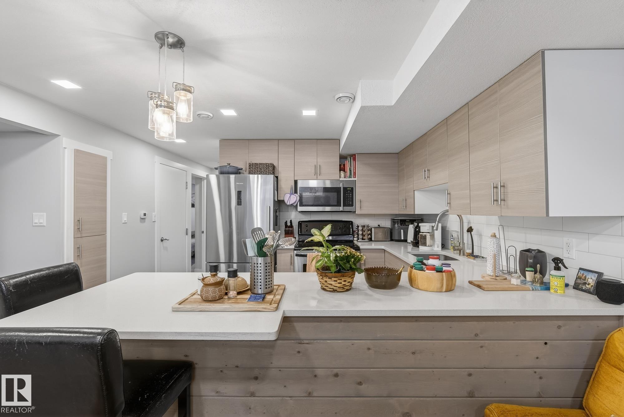 Photo 31 at 6034 105 Street NW, Pleasantview, Edmonton