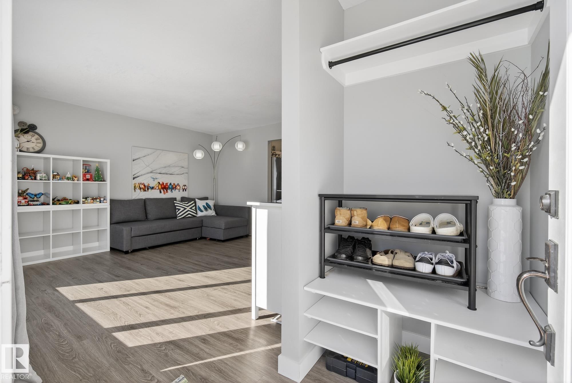 Photo 7 at 6034 105 Street NW, Pleasantview, Edmonton