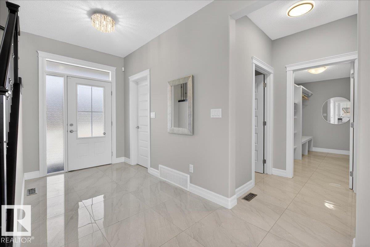 1380 Graydon Hill Way SW, Graydon Hill, Edmonton